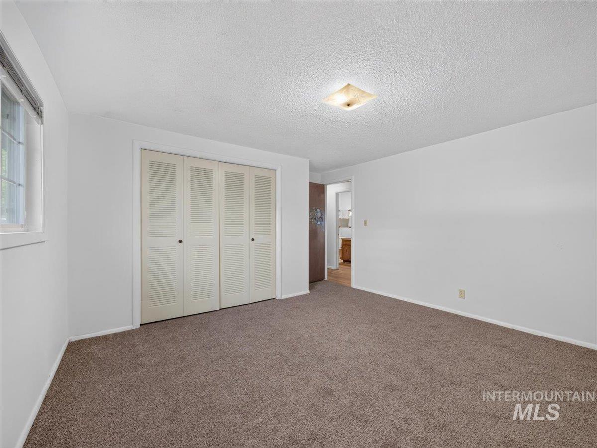 638 Meadow Dr Property Photo 28