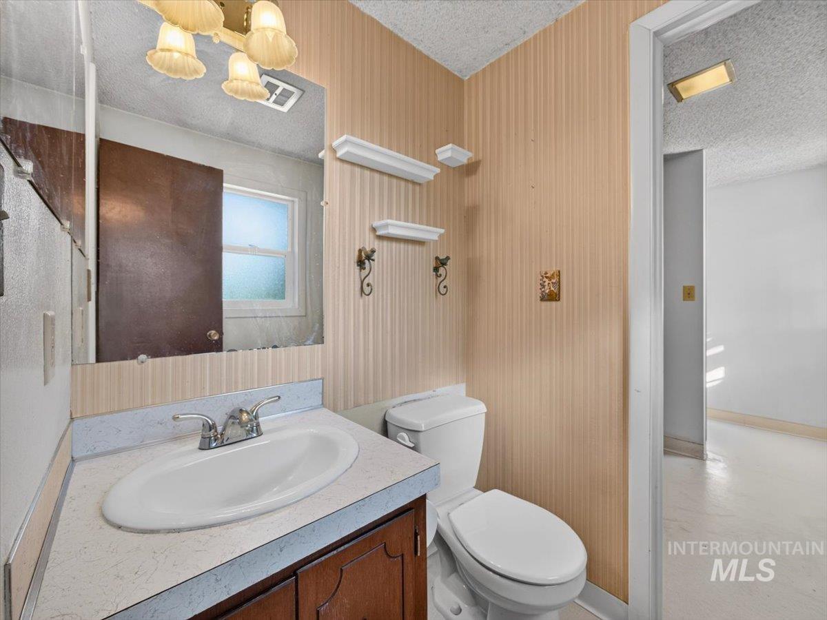 638 Meadow Dr Property Photo 33