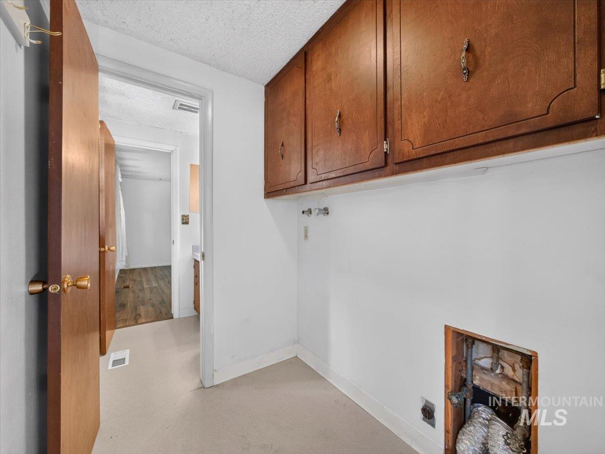 638 Meadow Dr Property Photo 35