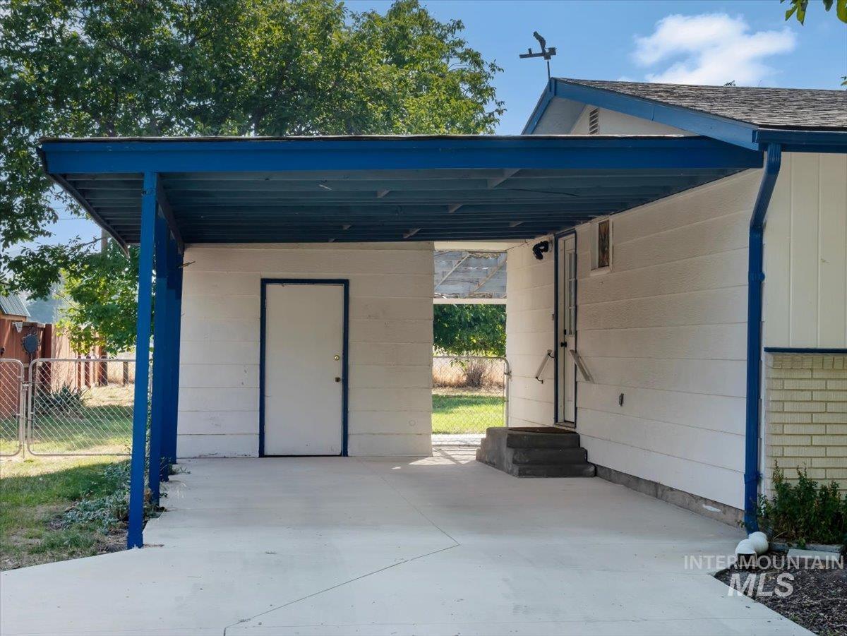 638 Meadow Dr Property Photo 36