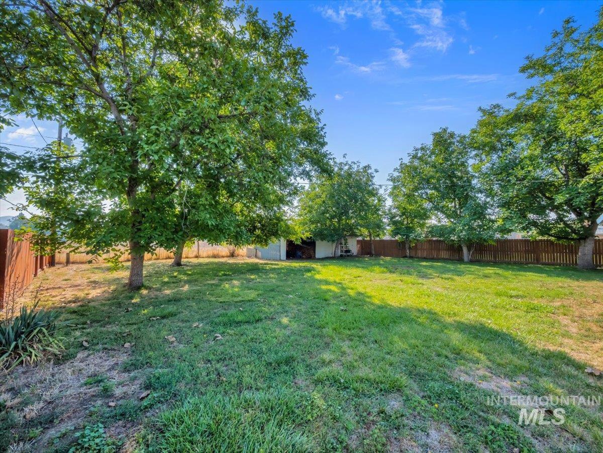 638 Meadow Dr Property Photo 39