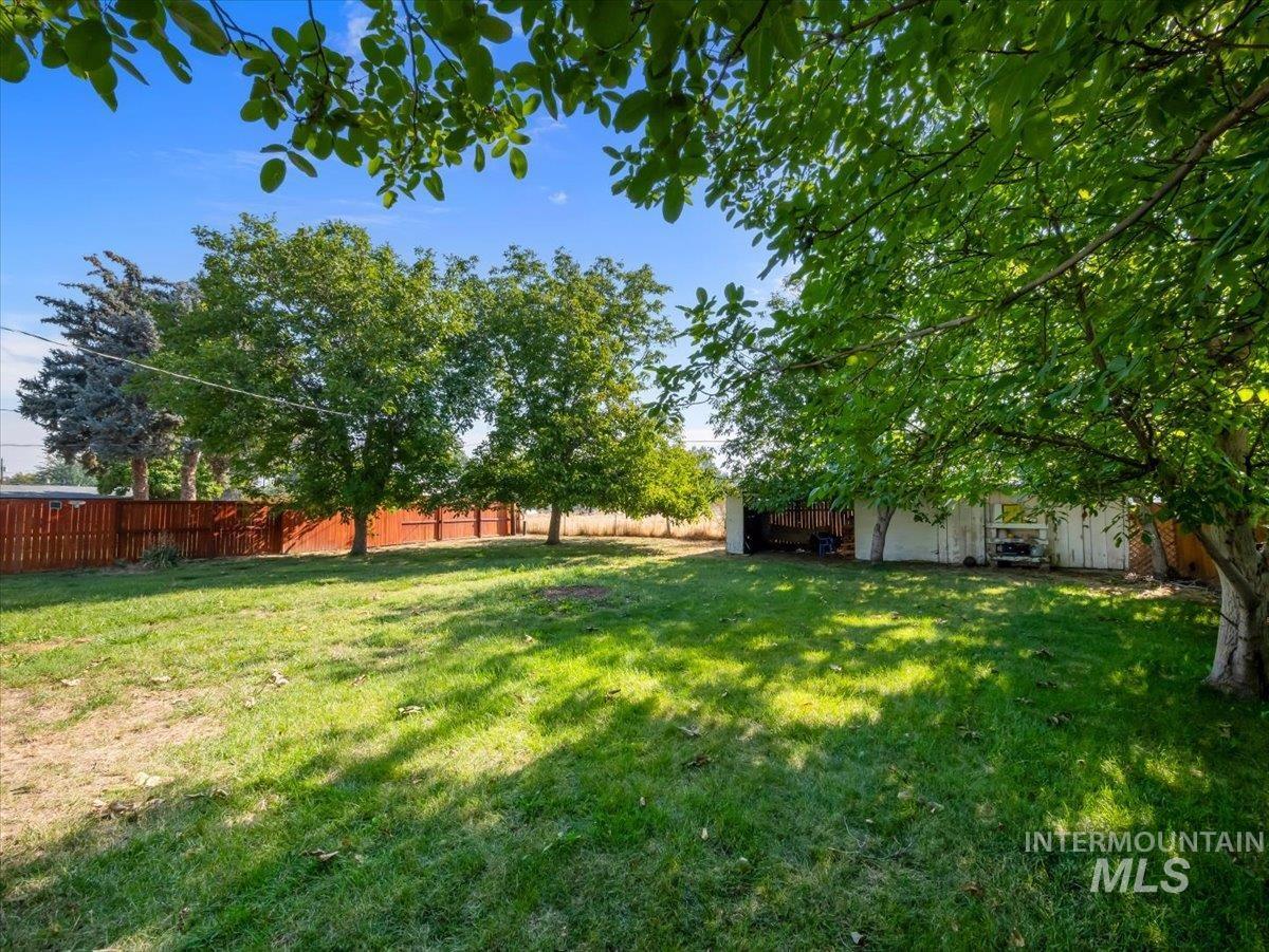 638 Meadow Dr Property Photo 40