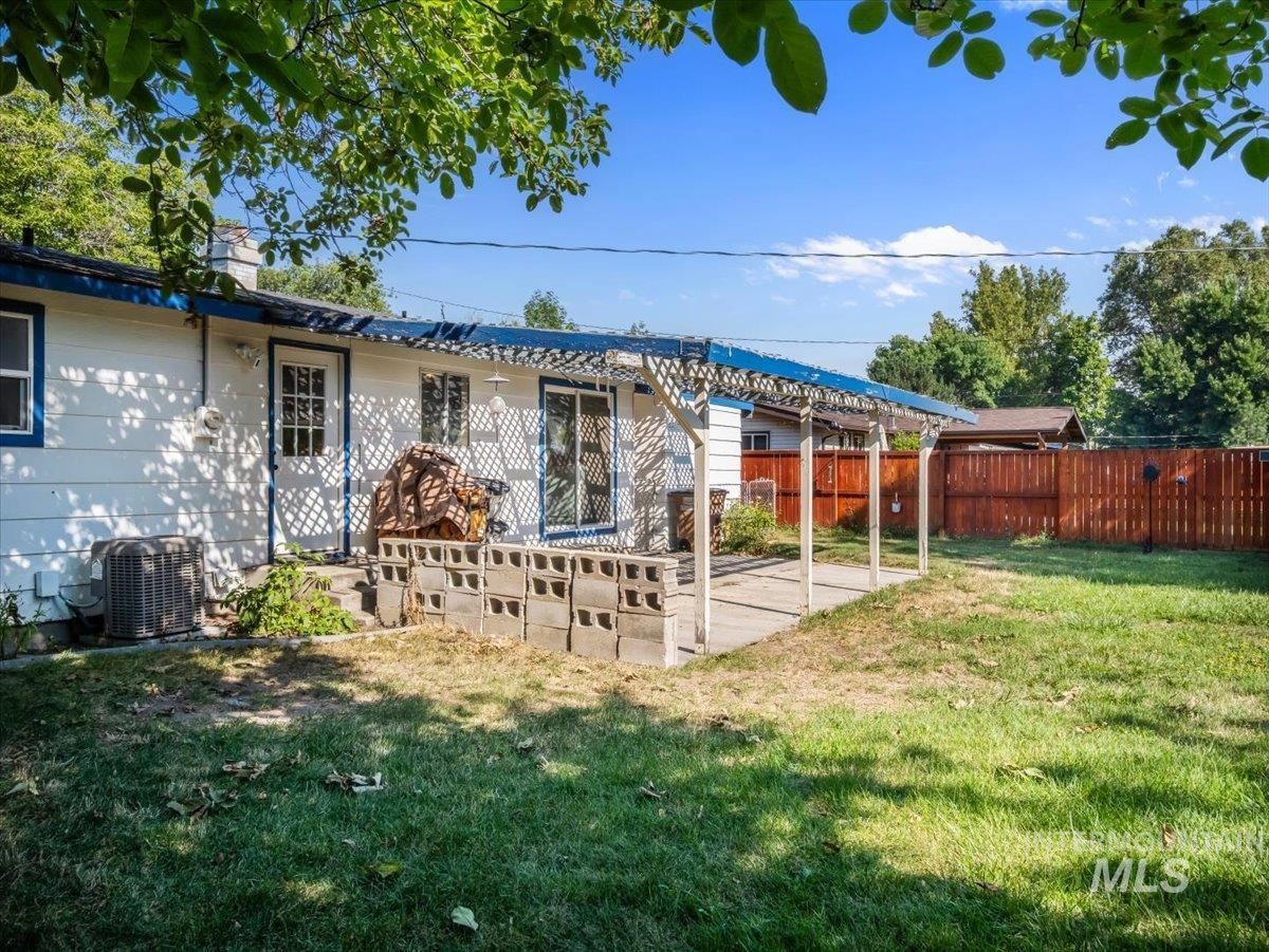 638 Meadow Dr Property Photo 41