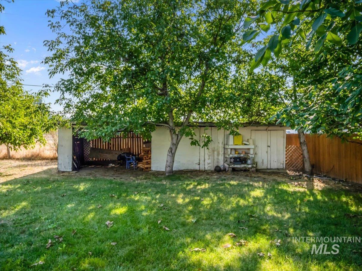 638 Meadow Dr Property Photo 42