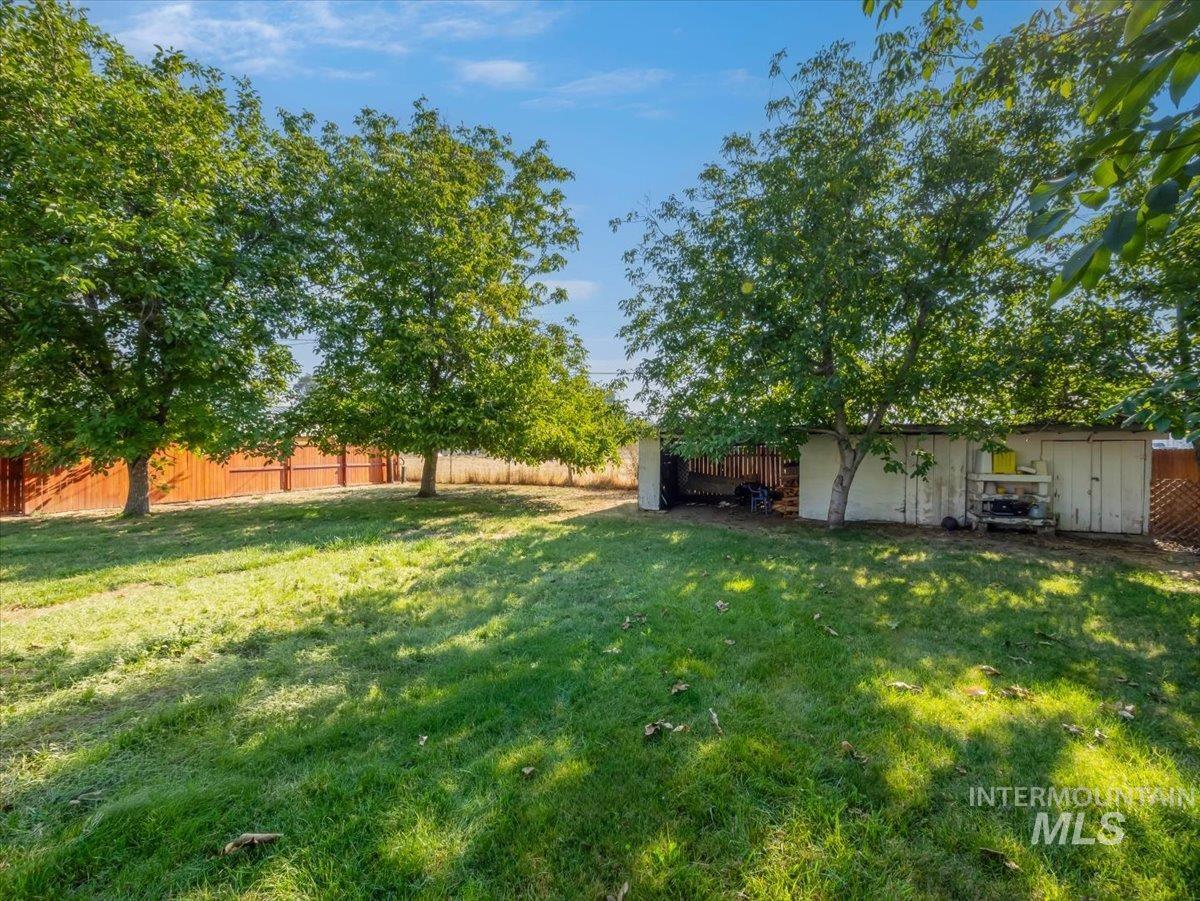 638 Meadow Dr Property Photo 43