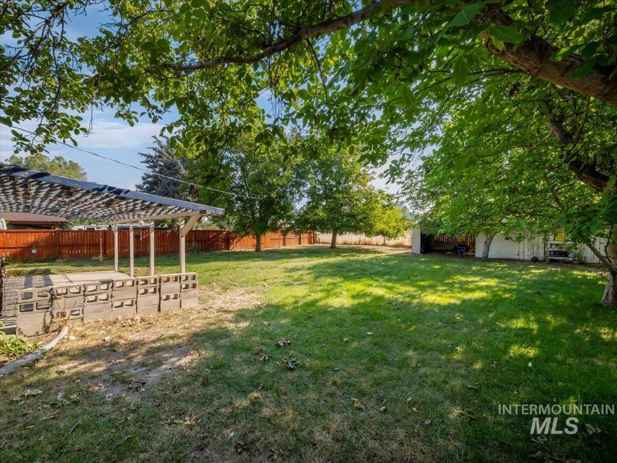 638 Meadow Dr Property Photo 44