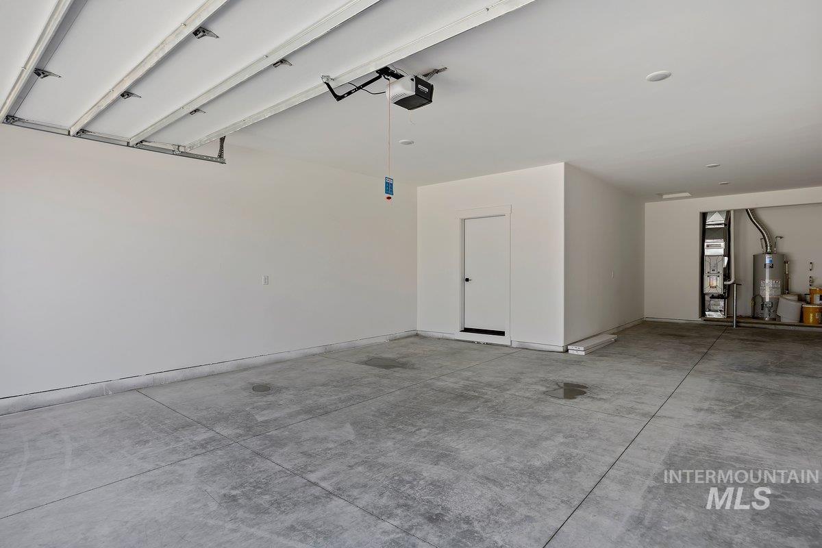 517 Canyon Falls Dr. Property Photo 32