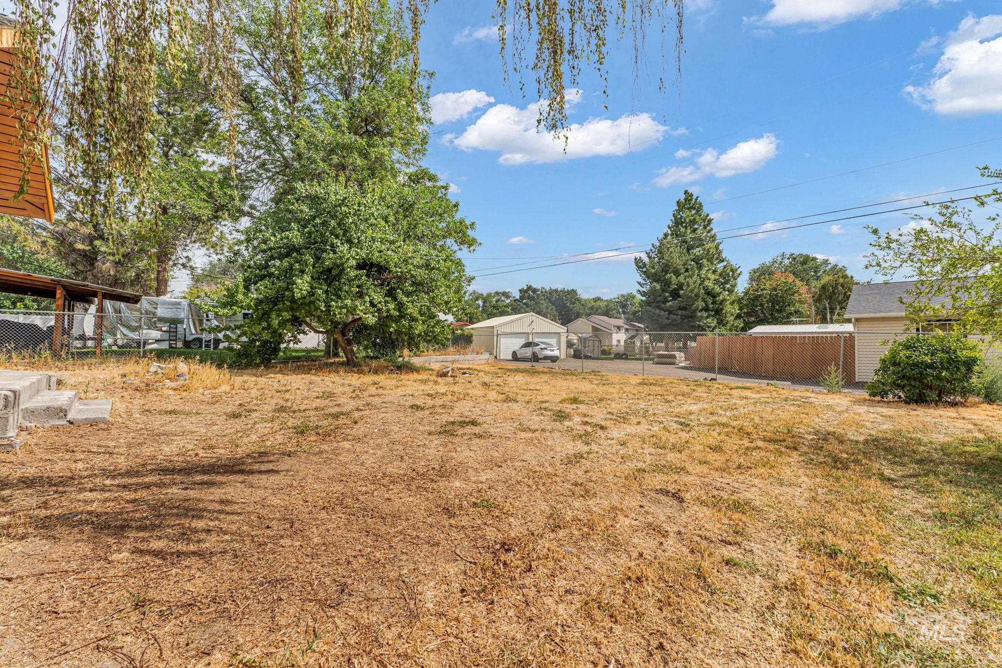 703 E Ave D Property Photo 30