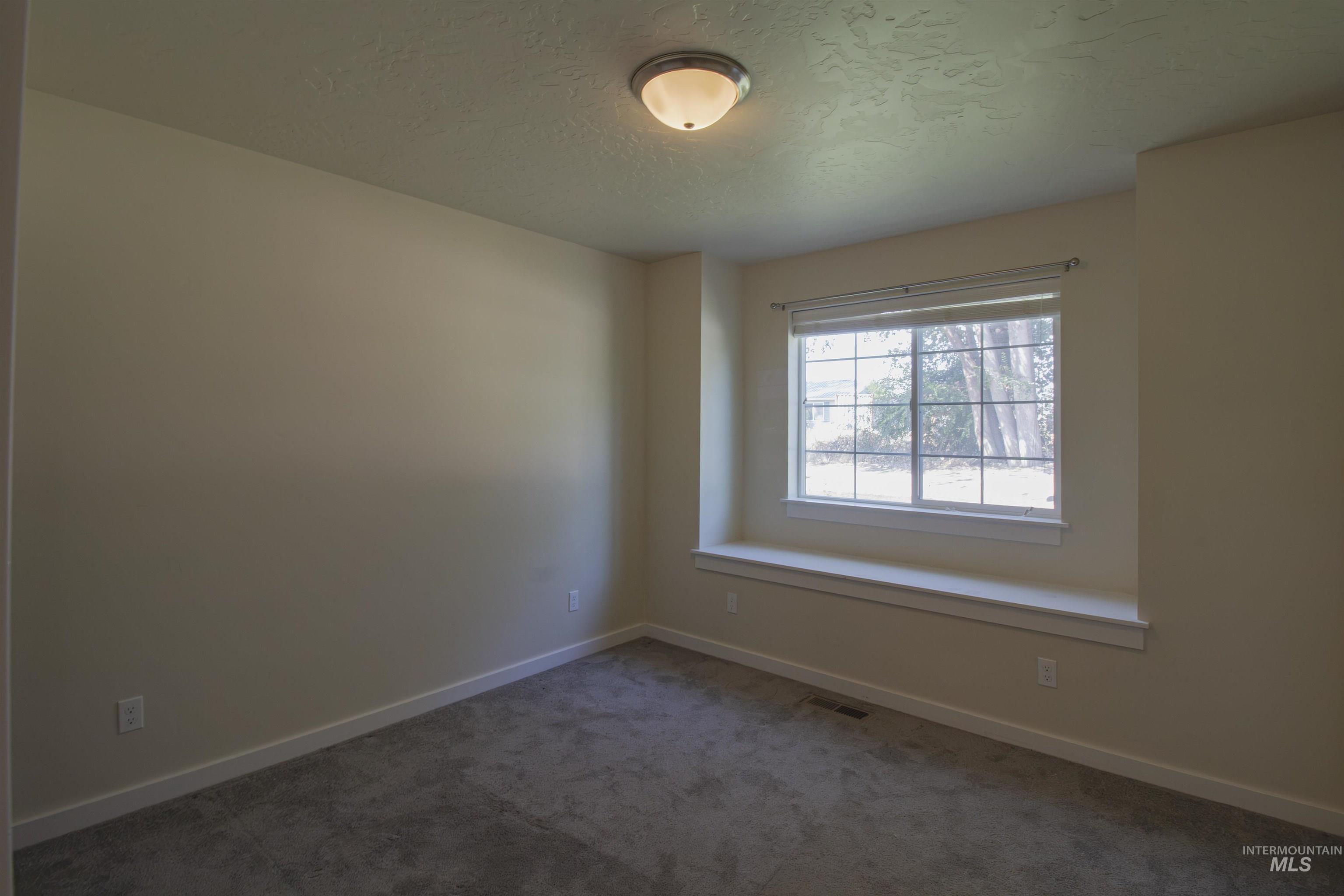 607 Peach Lane Property Photo 17