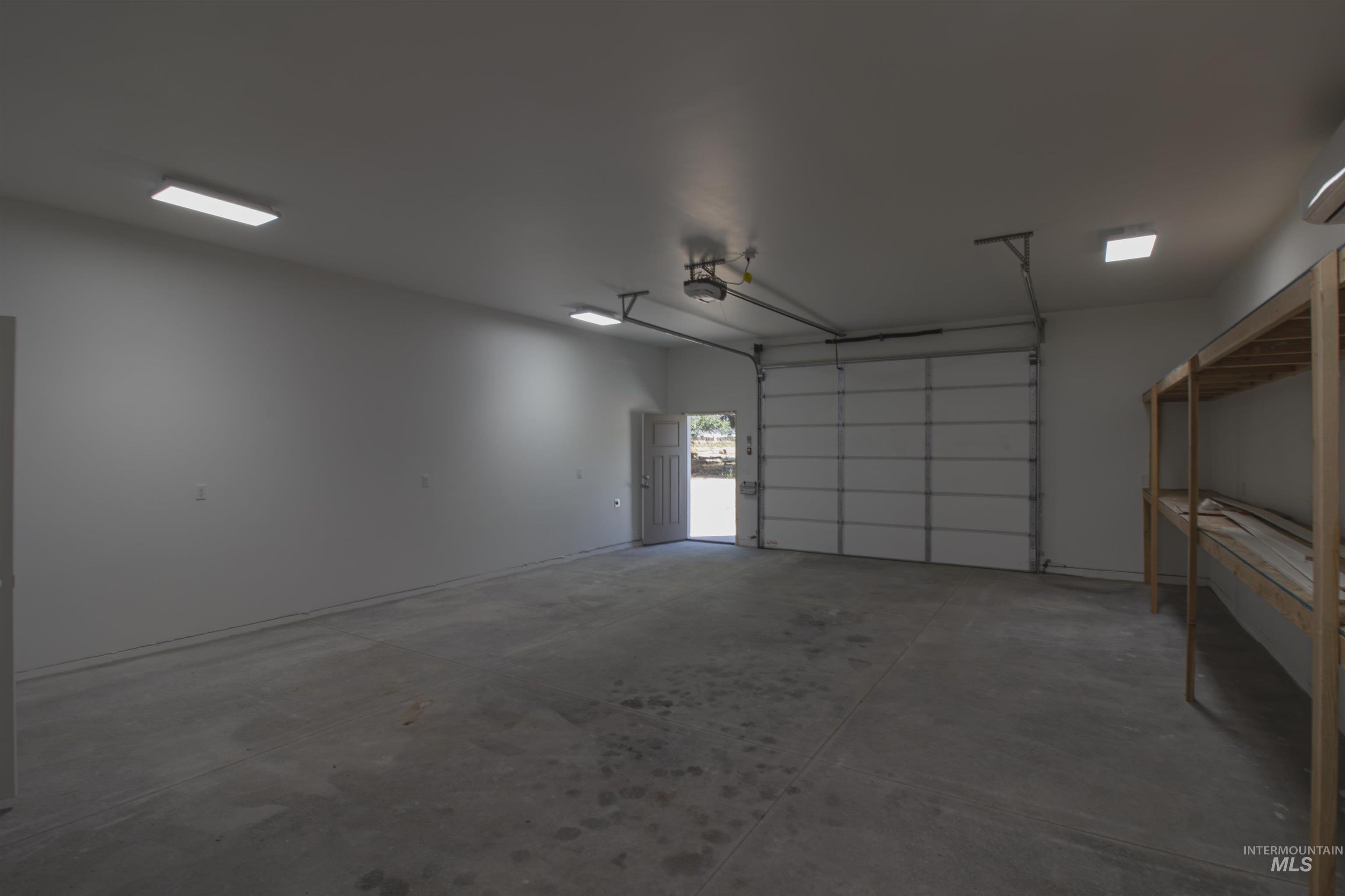607 Peach Lane Property Photo 23