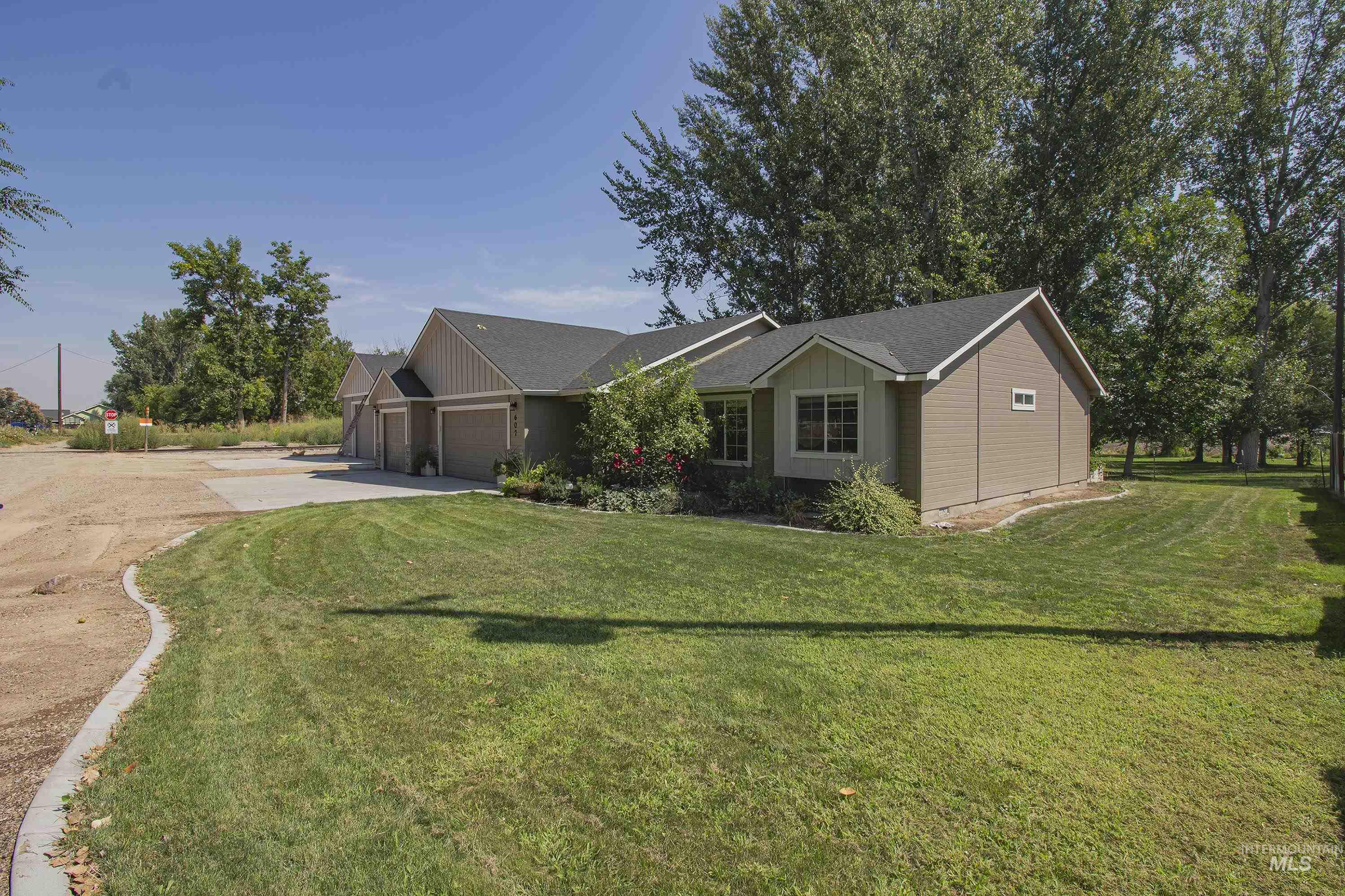 607 Peach Lane Property Photo 29