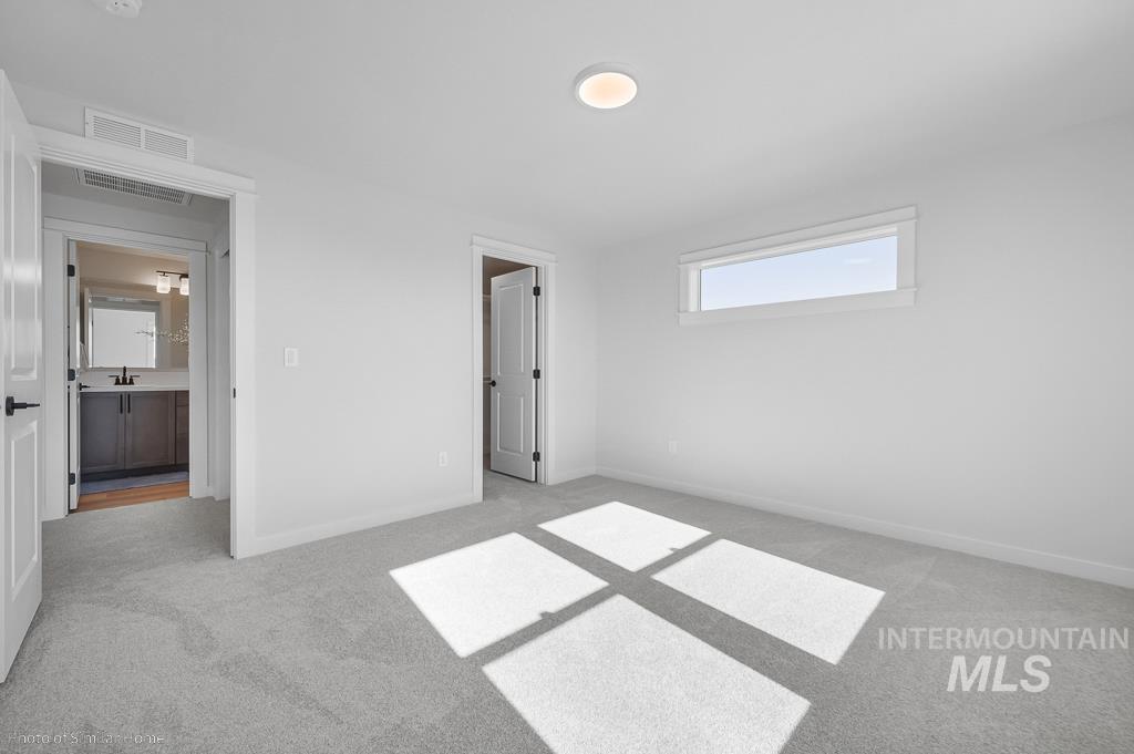 105 W Gleason Street Property Photo 9