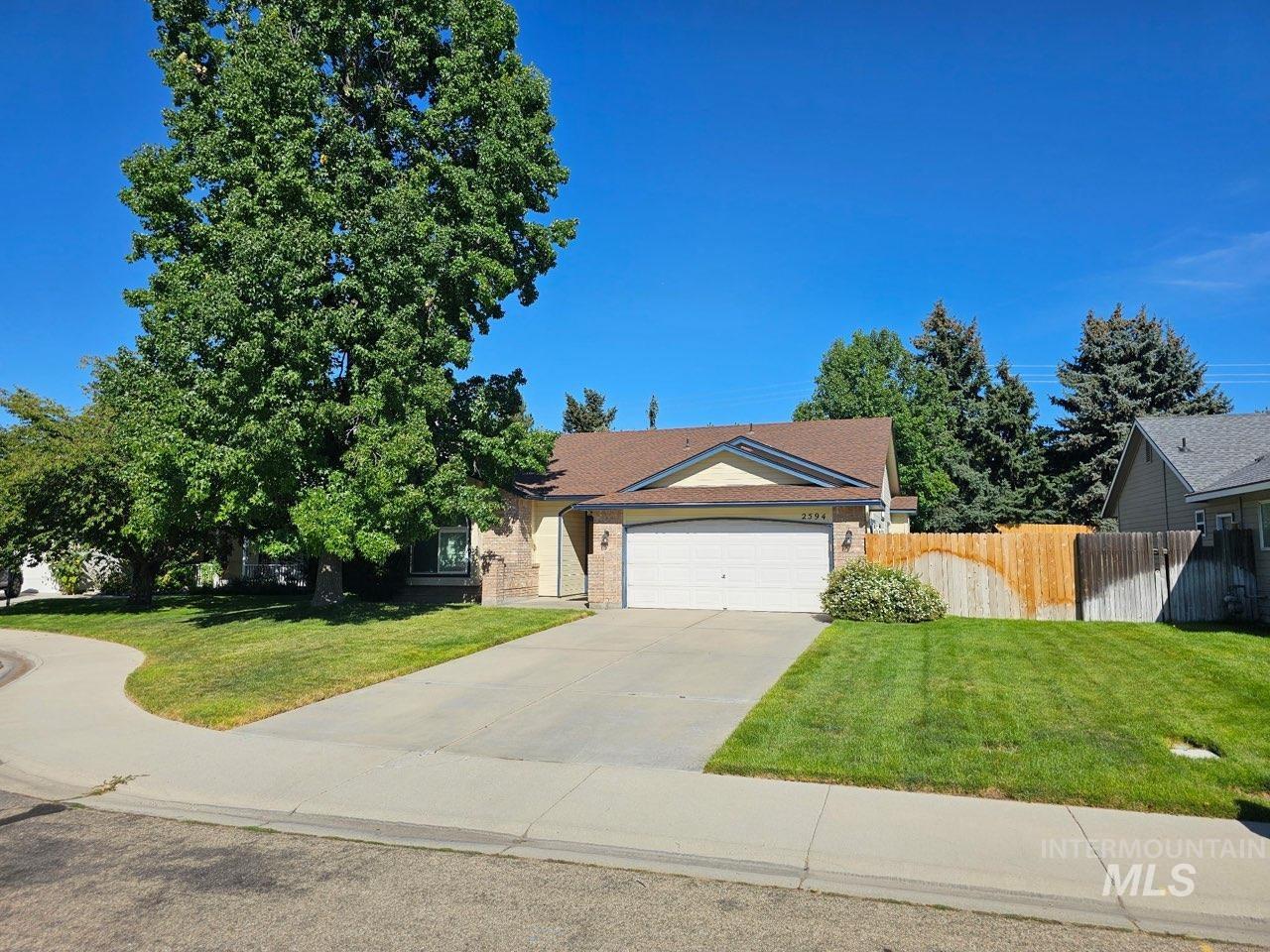 2594 N Valmet Pl Property Photo 1