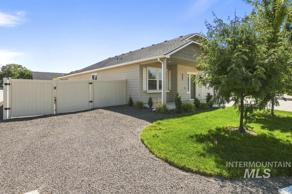522 Belville Place Property Photo 3