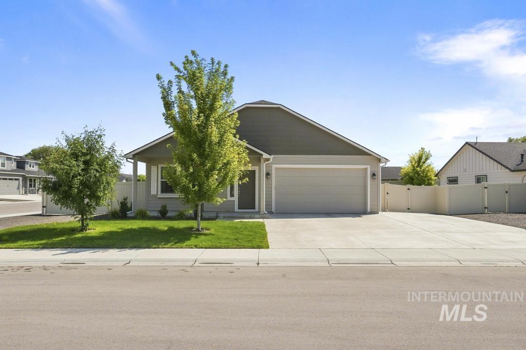 522 Belville Place Property Photo 4