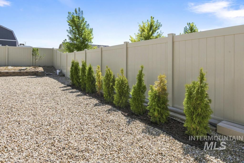 522 Belville Place Property Photo 34