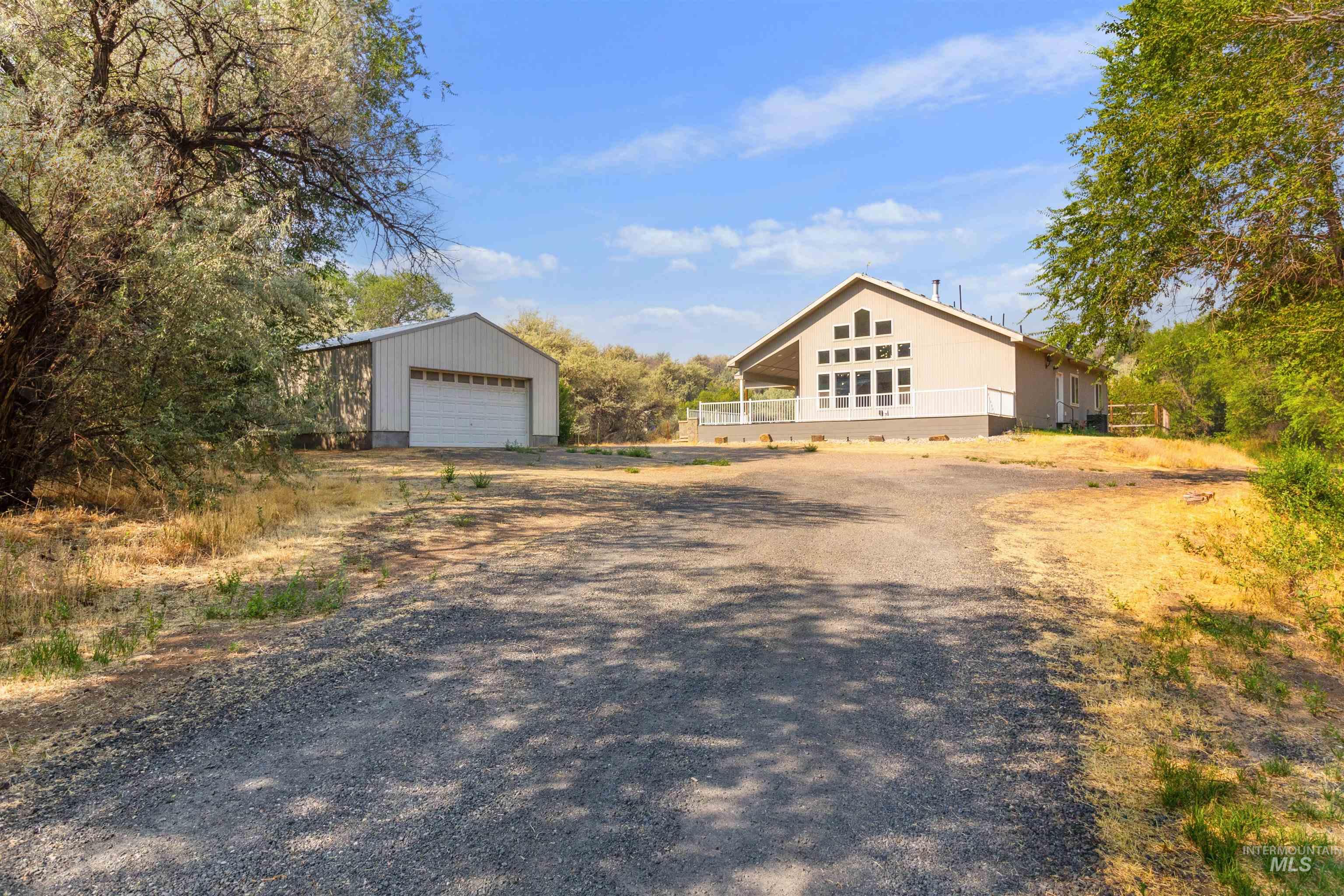 4301 Carter Pack Rd Property Photo 4
