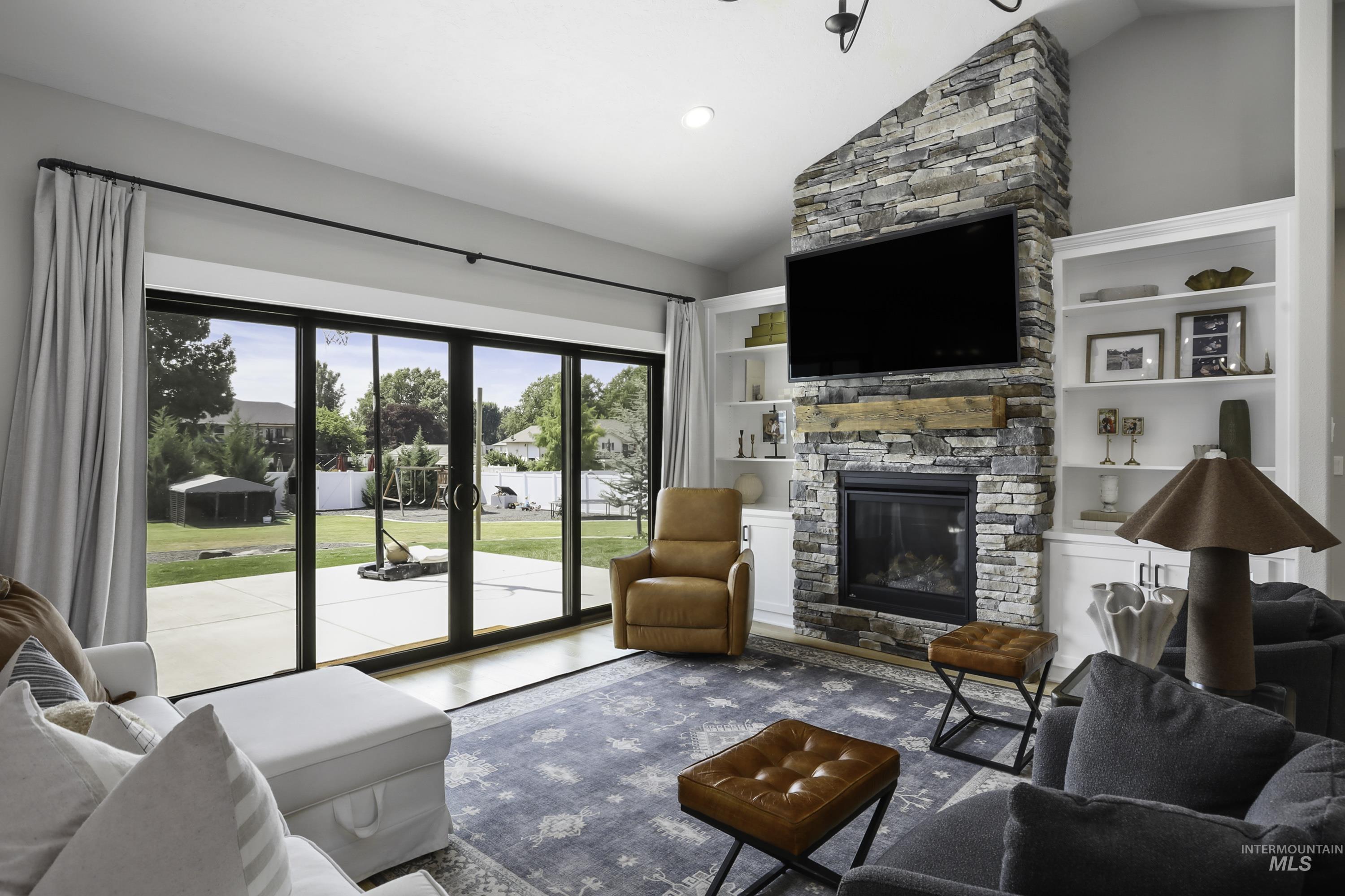 7688 Paddock Lane Property Photo 15