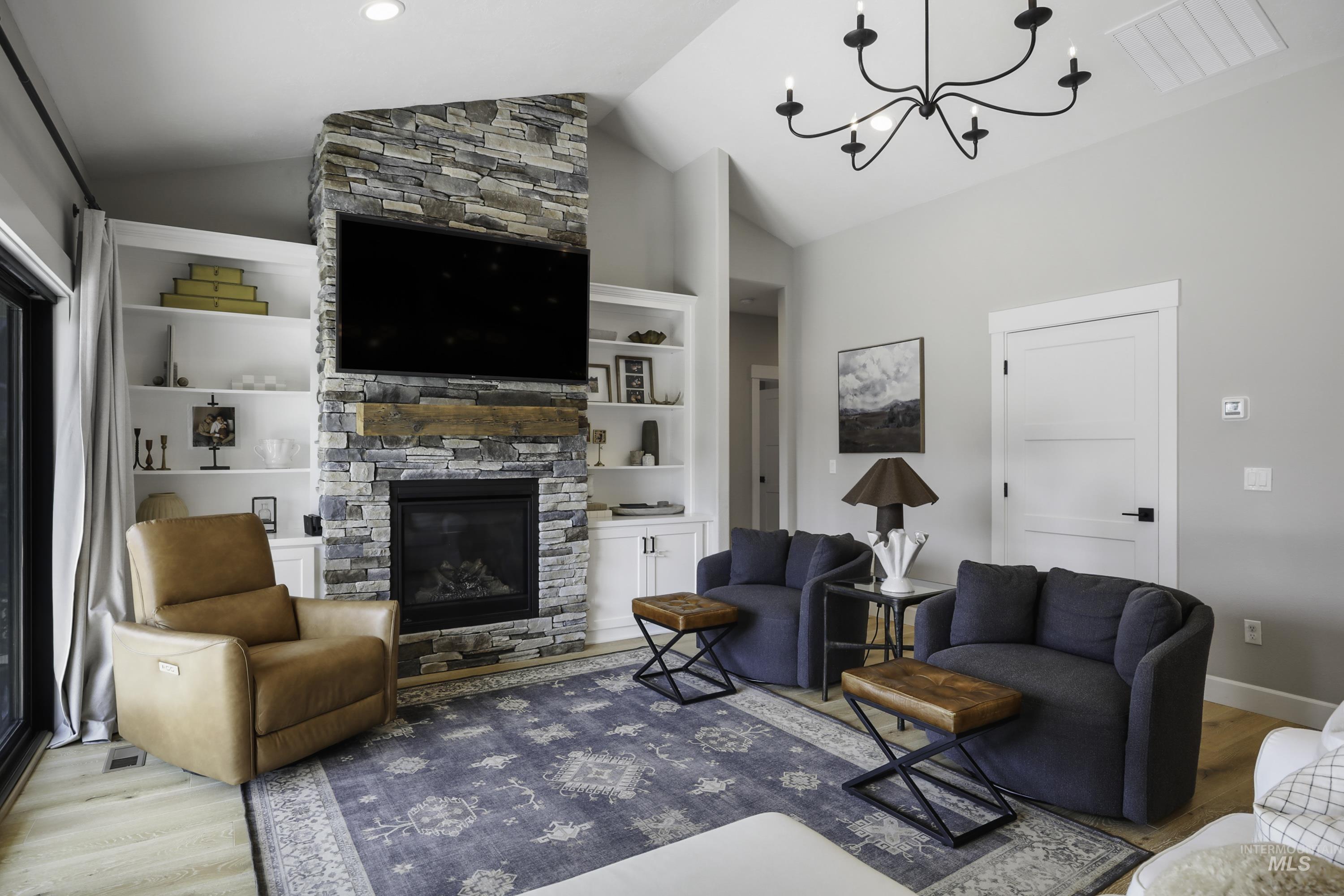 7688 Paddock Lane Property Photo 17