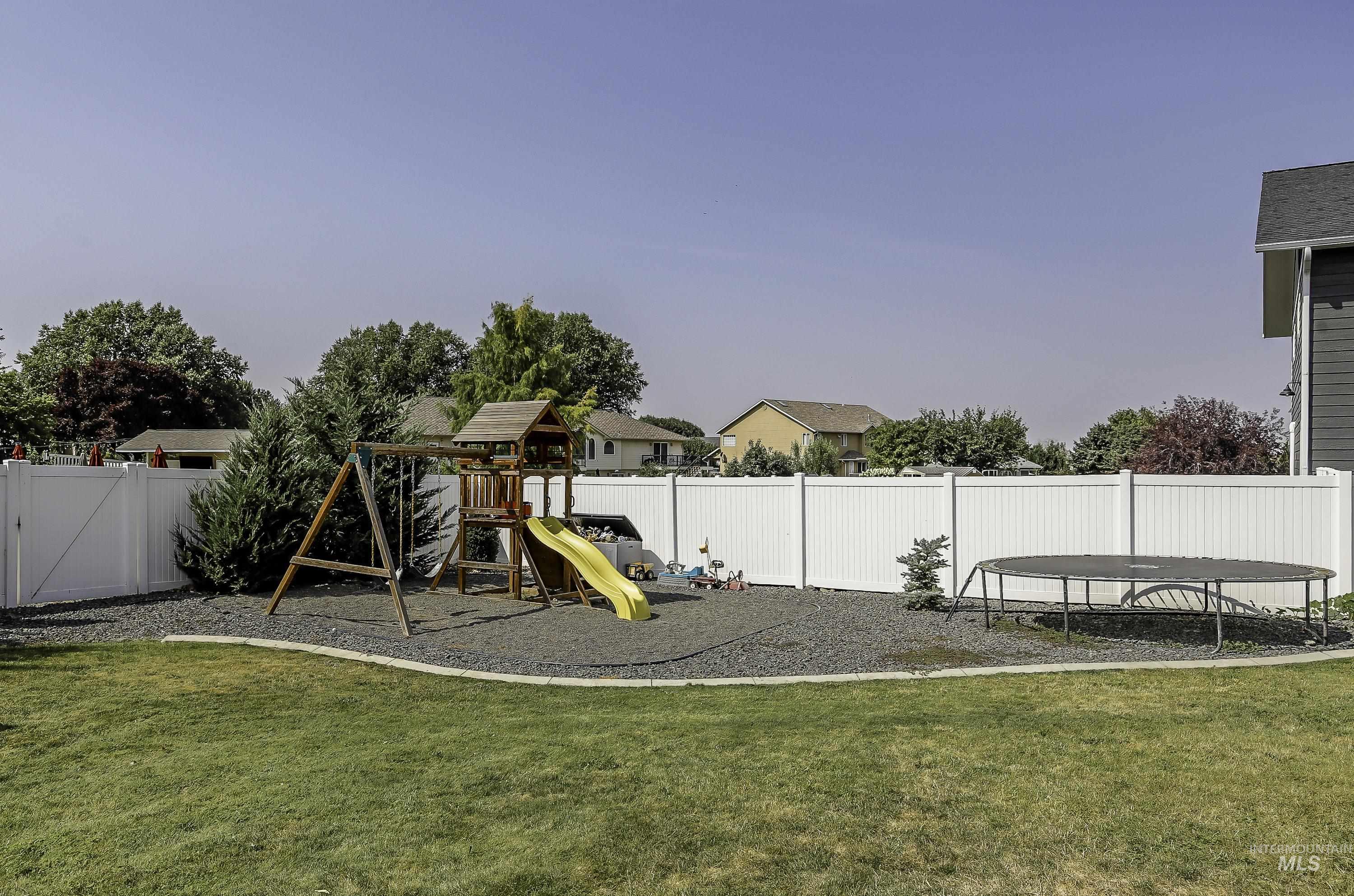 7688 Paddock Lane Property Photo 43