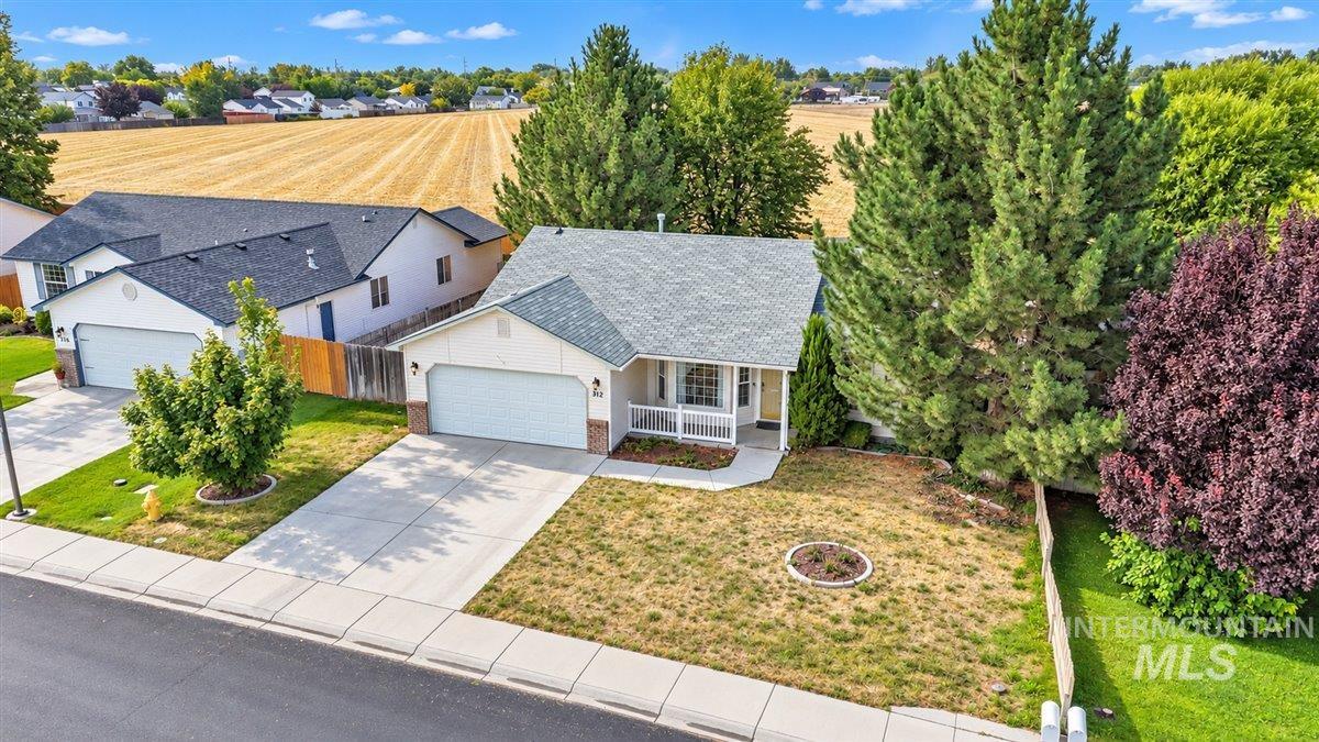 512 S Valley Dr Property Photo 31