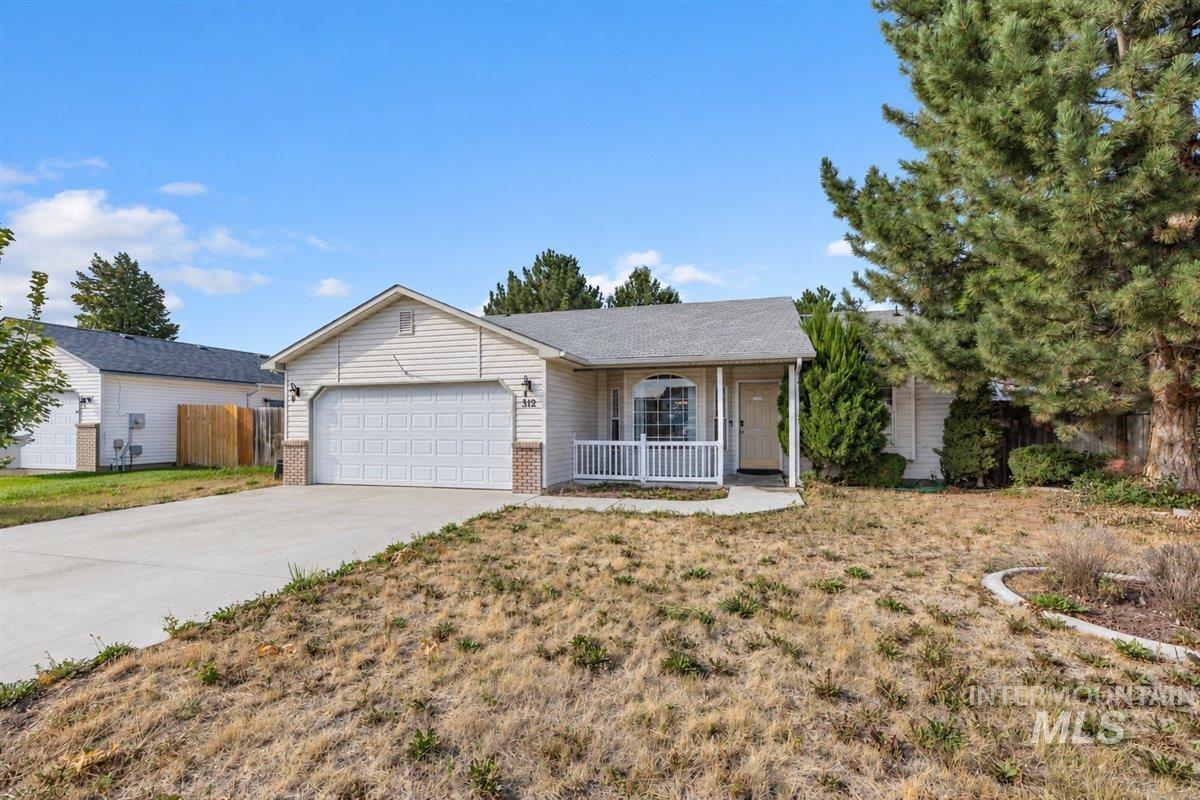 512 S Valley Dr Property Photo 33