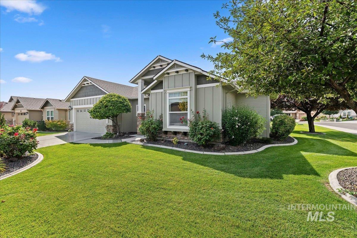 507 W. Briar Hill Property Photo 3