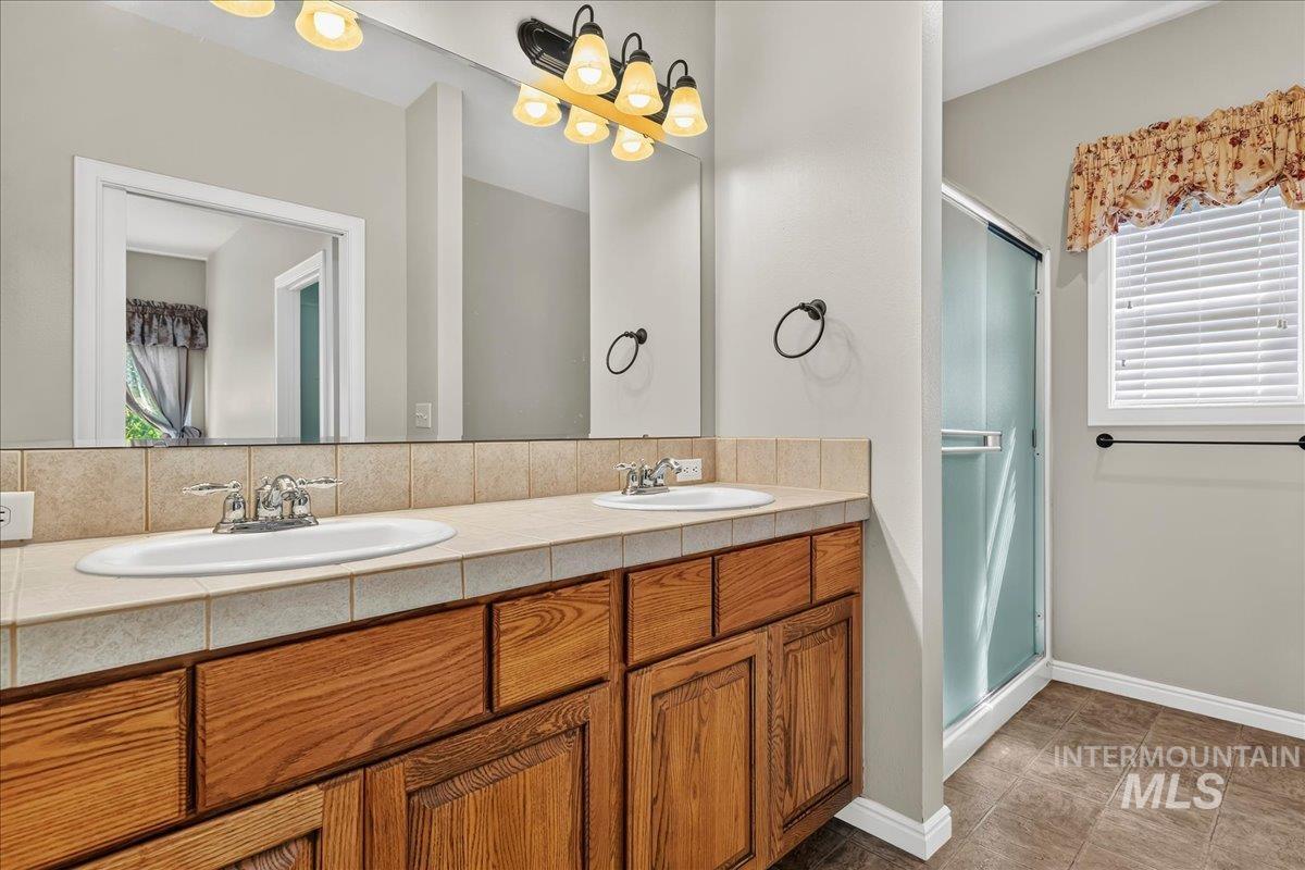 507 W. Briar Hill Property Photo 23