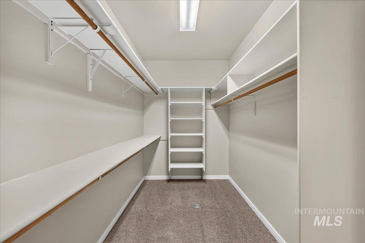 507 W. Briar Hill Property Photo 25
