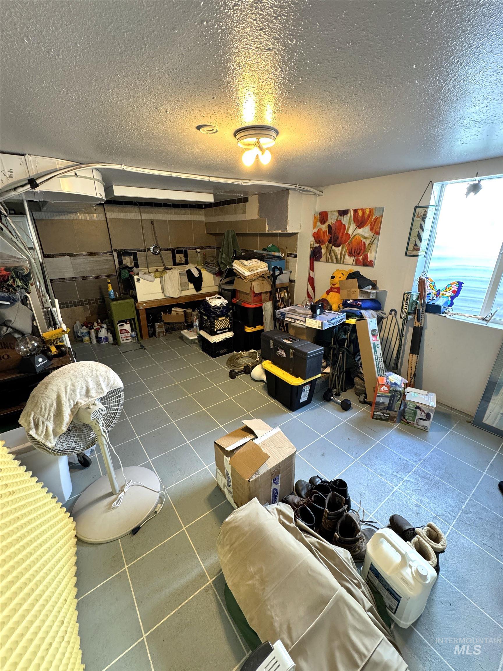 215 S Juniper St Property Photo 19