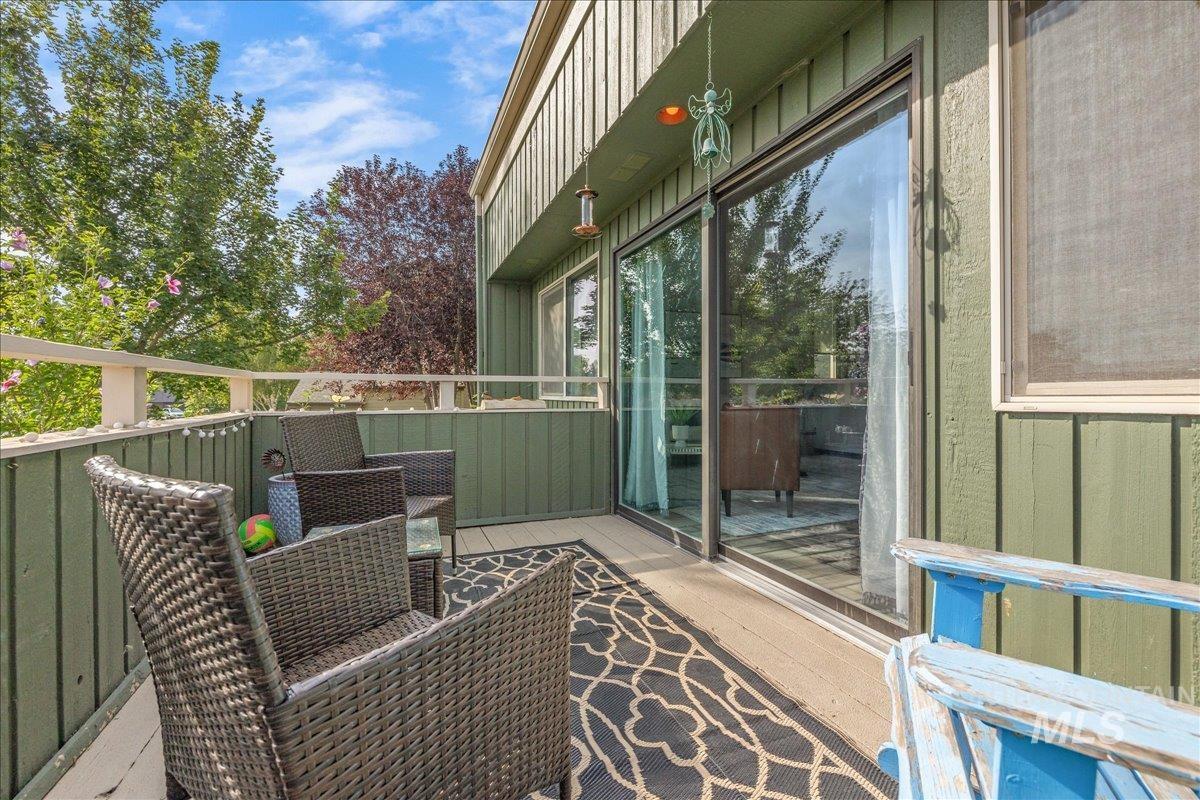 721 Parkside Way Property Photo 32