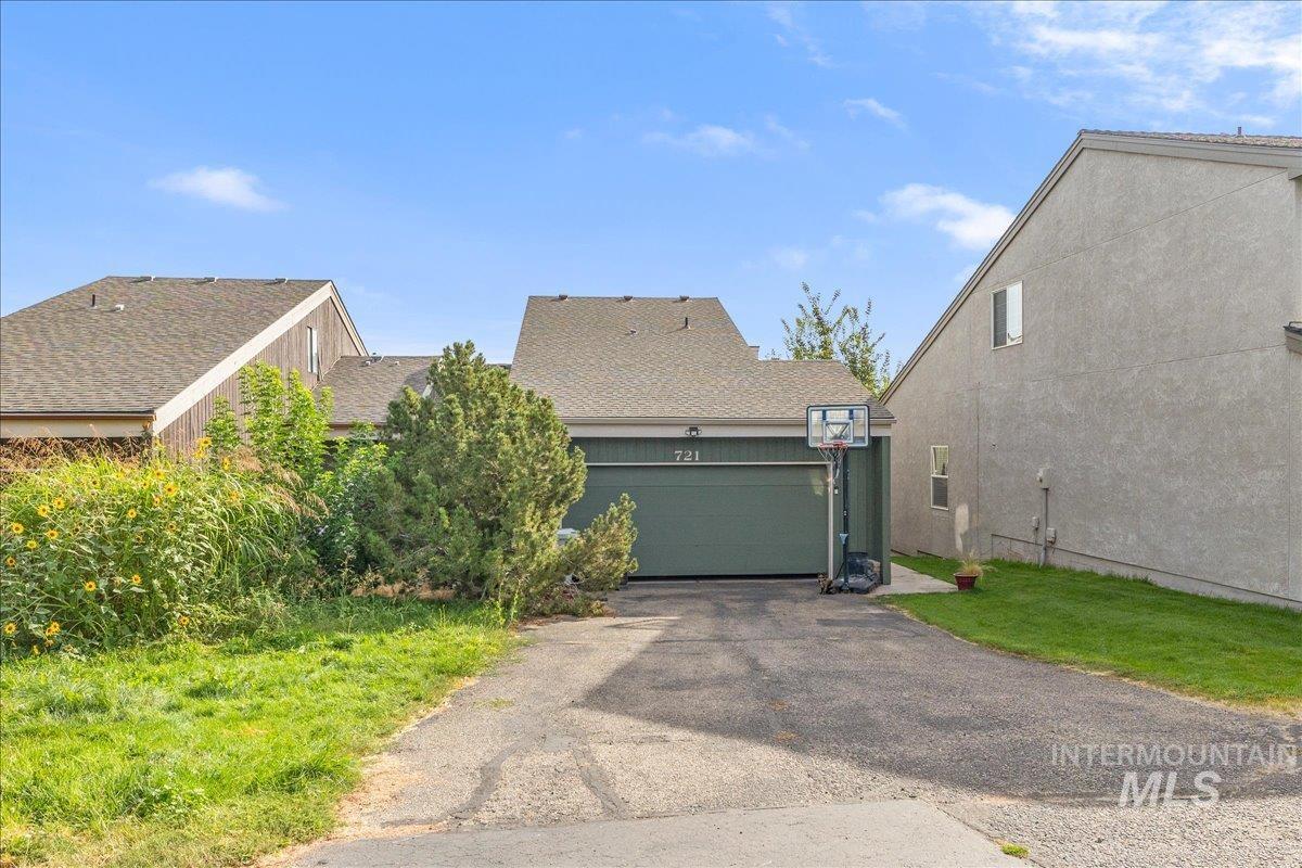 721 Parkside Way Property Photo 33