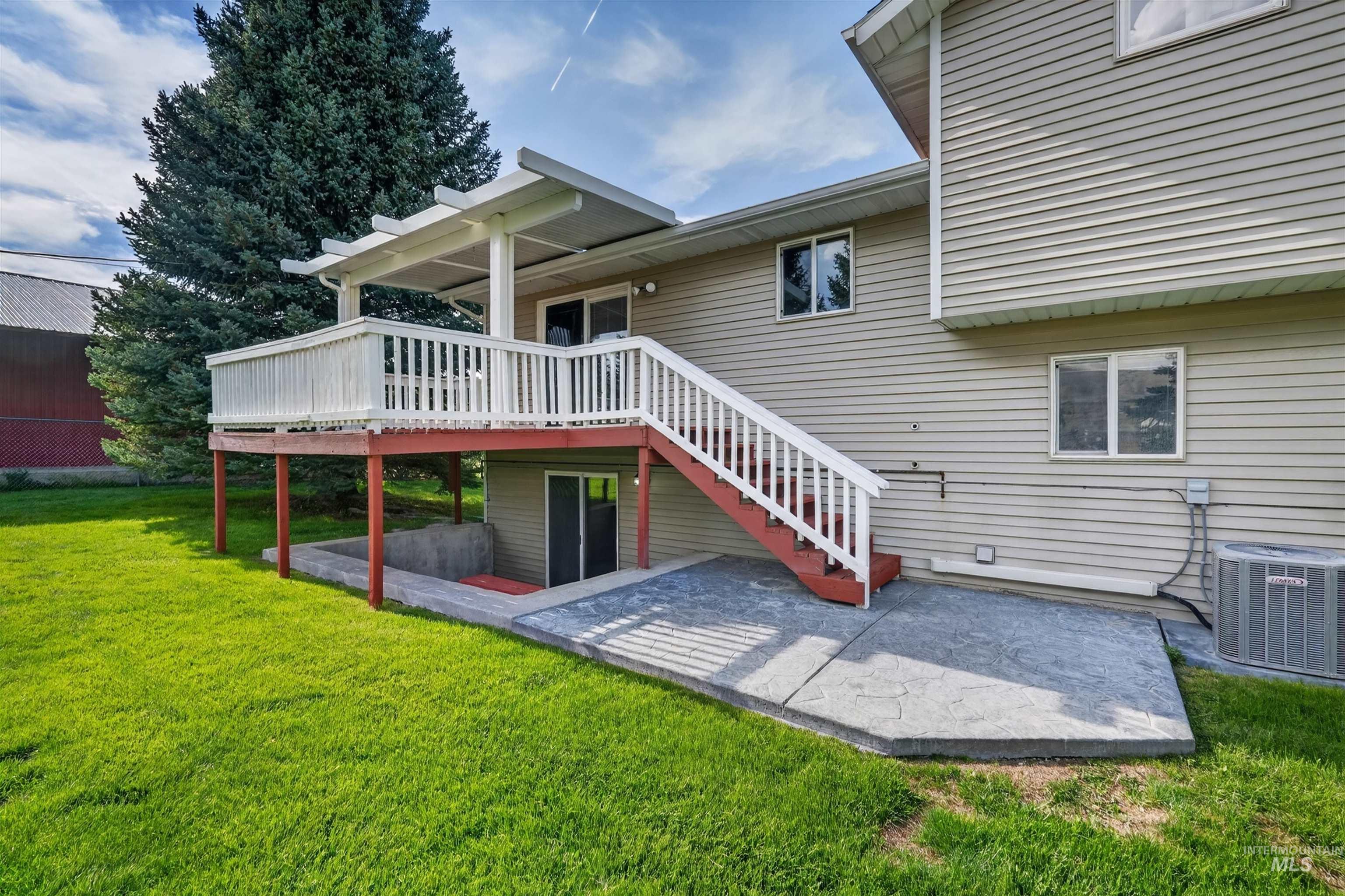1153 City Creek Property Photo 3