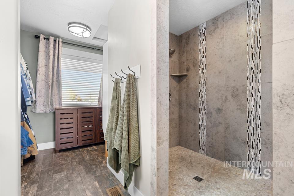 3820 Dundee Dr. Property Photo 24