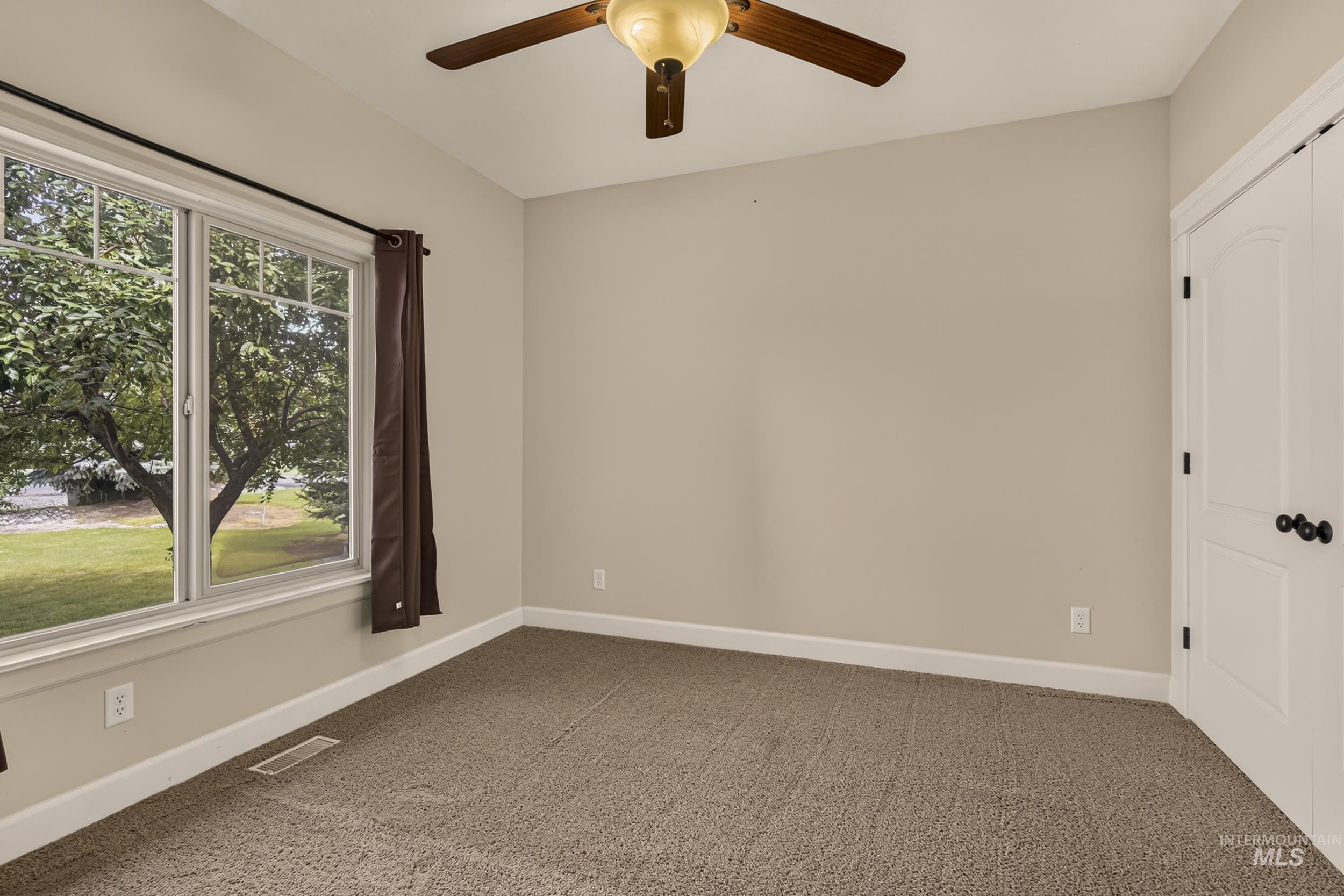 183 W 265 N Property Photo 19