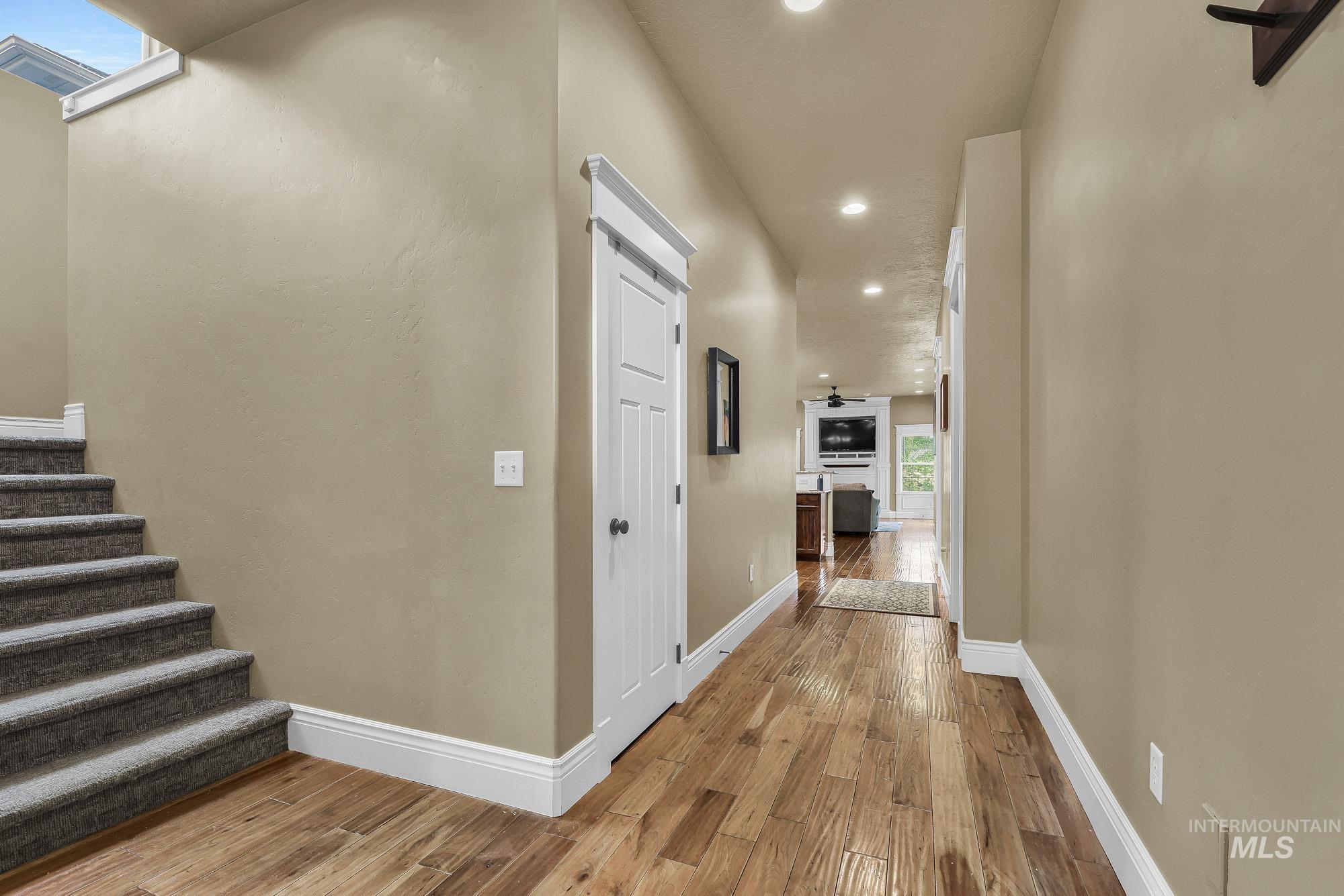 4028 N Quenzer Way Property Photo 6