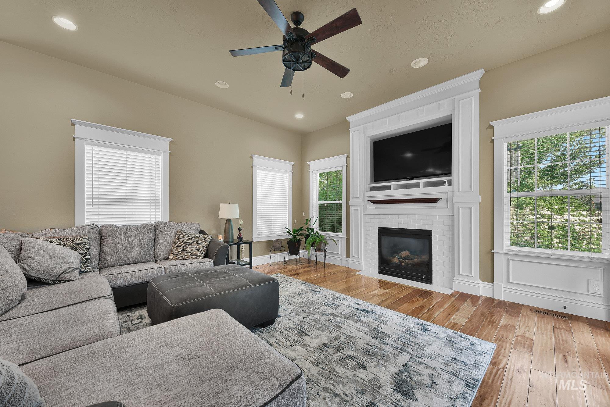 4028 N Quenzer Way Property Photo 15
