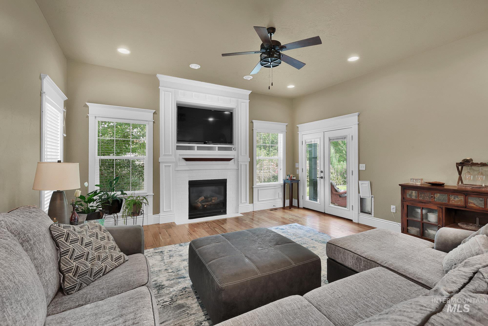 4028 N Quenzer Way Property Photo 17