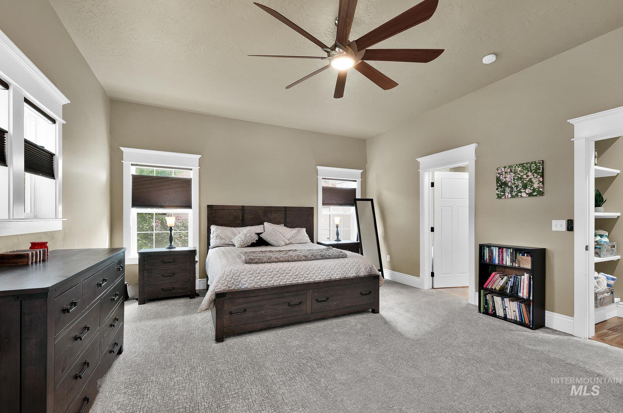4028 N Quenzer Way Property Photo 18