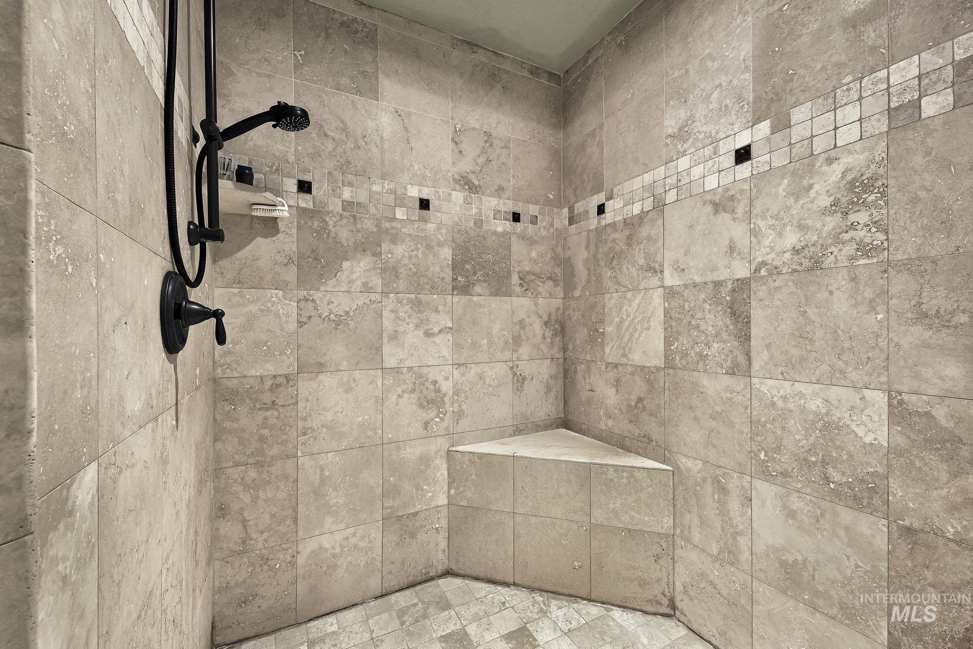 4028 N Quenzer Way Property Photo 26