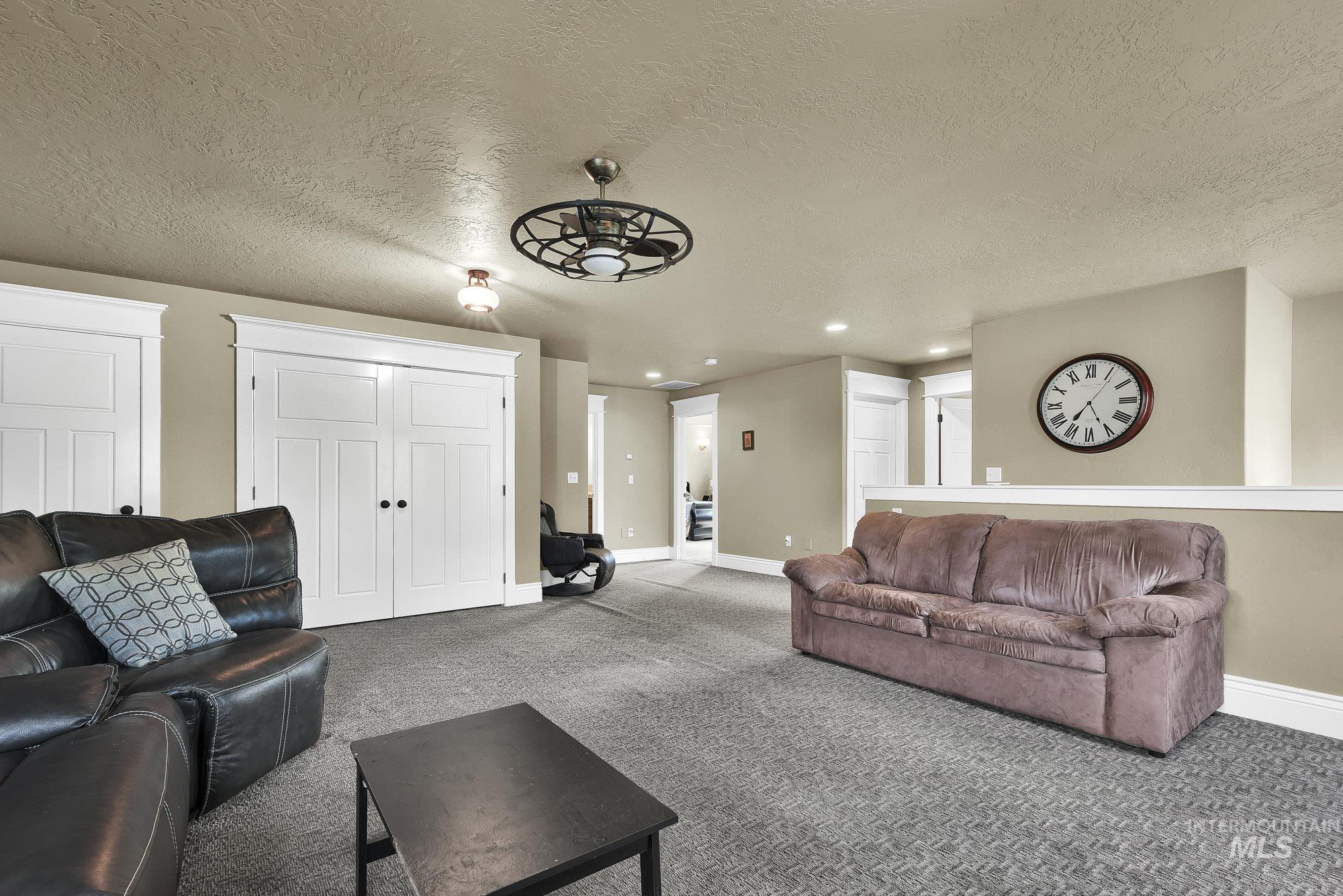 4028 N Quenzer Way Property Photo 31