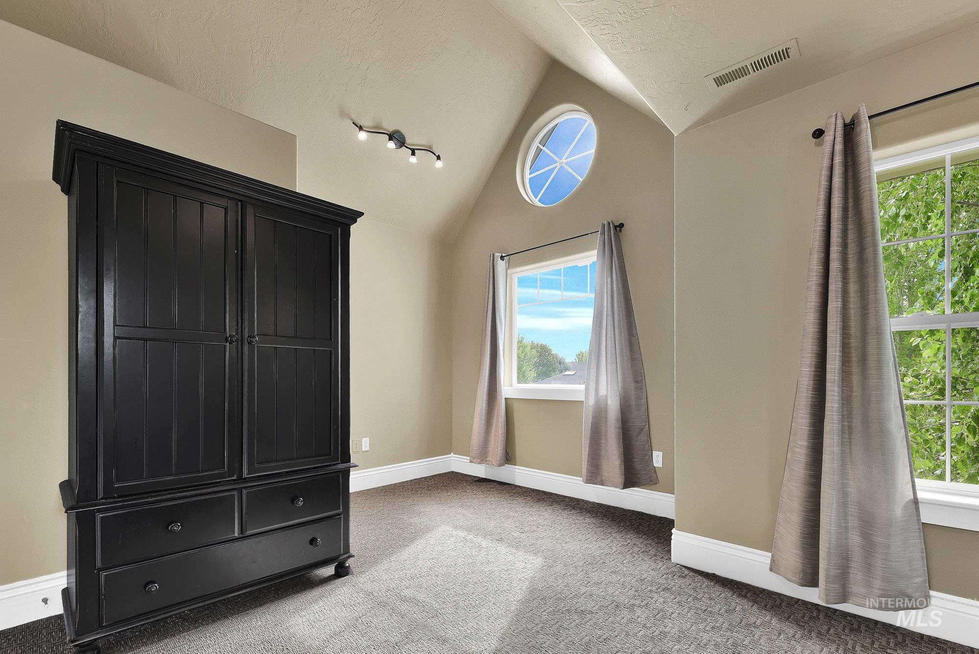 4028 N Quenzer Way Property Photo 37