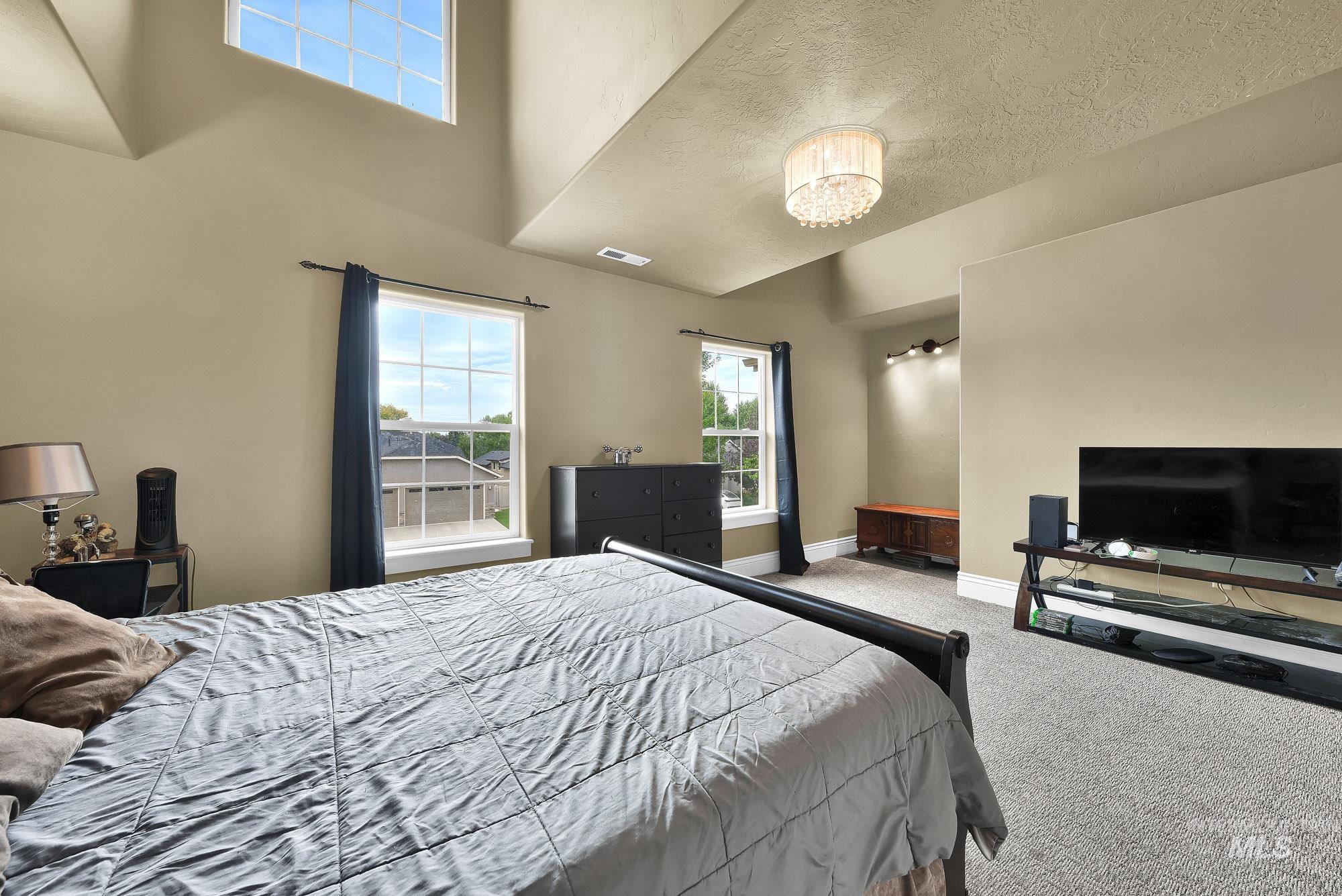 4028 N Quenzer Way Property Photo 41