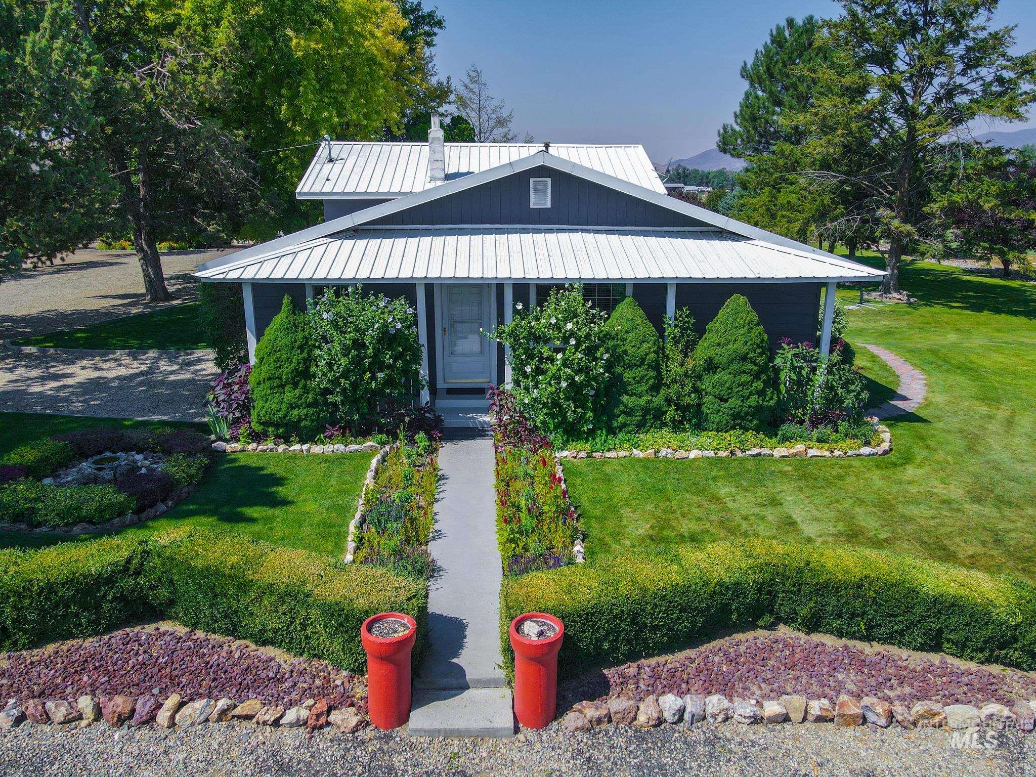 683 That Rd. Property Photo 1