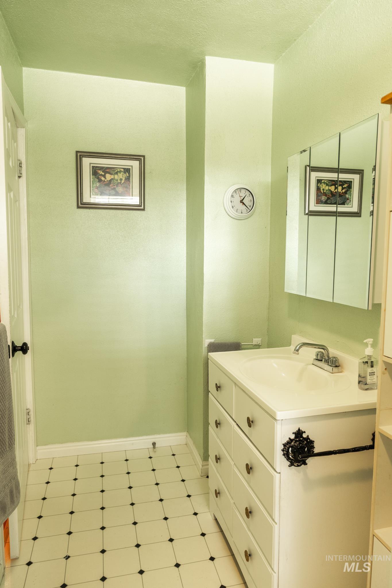 683 That Rd. Property Photo 32