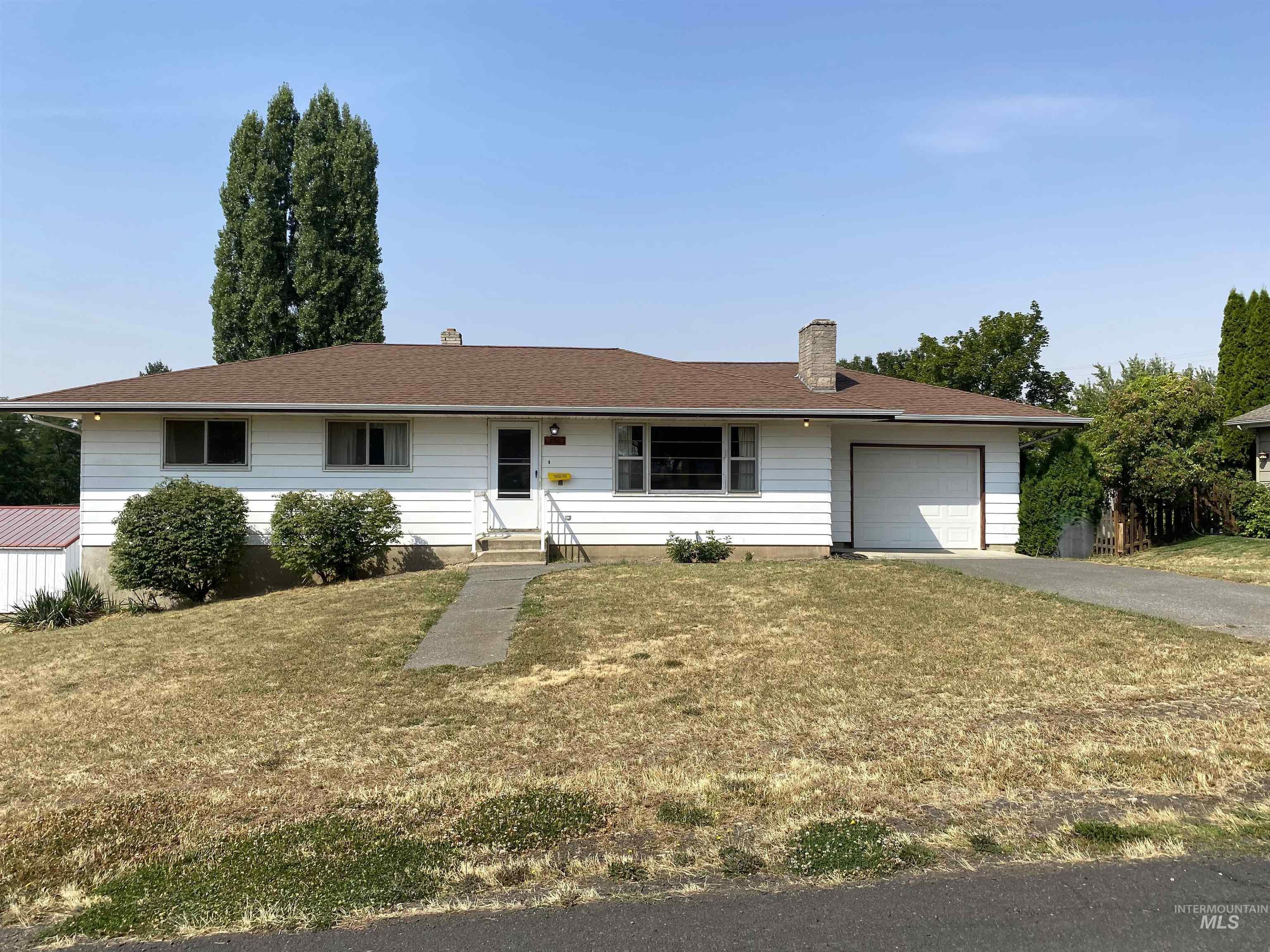 220 Cedar Street Property Photo 1