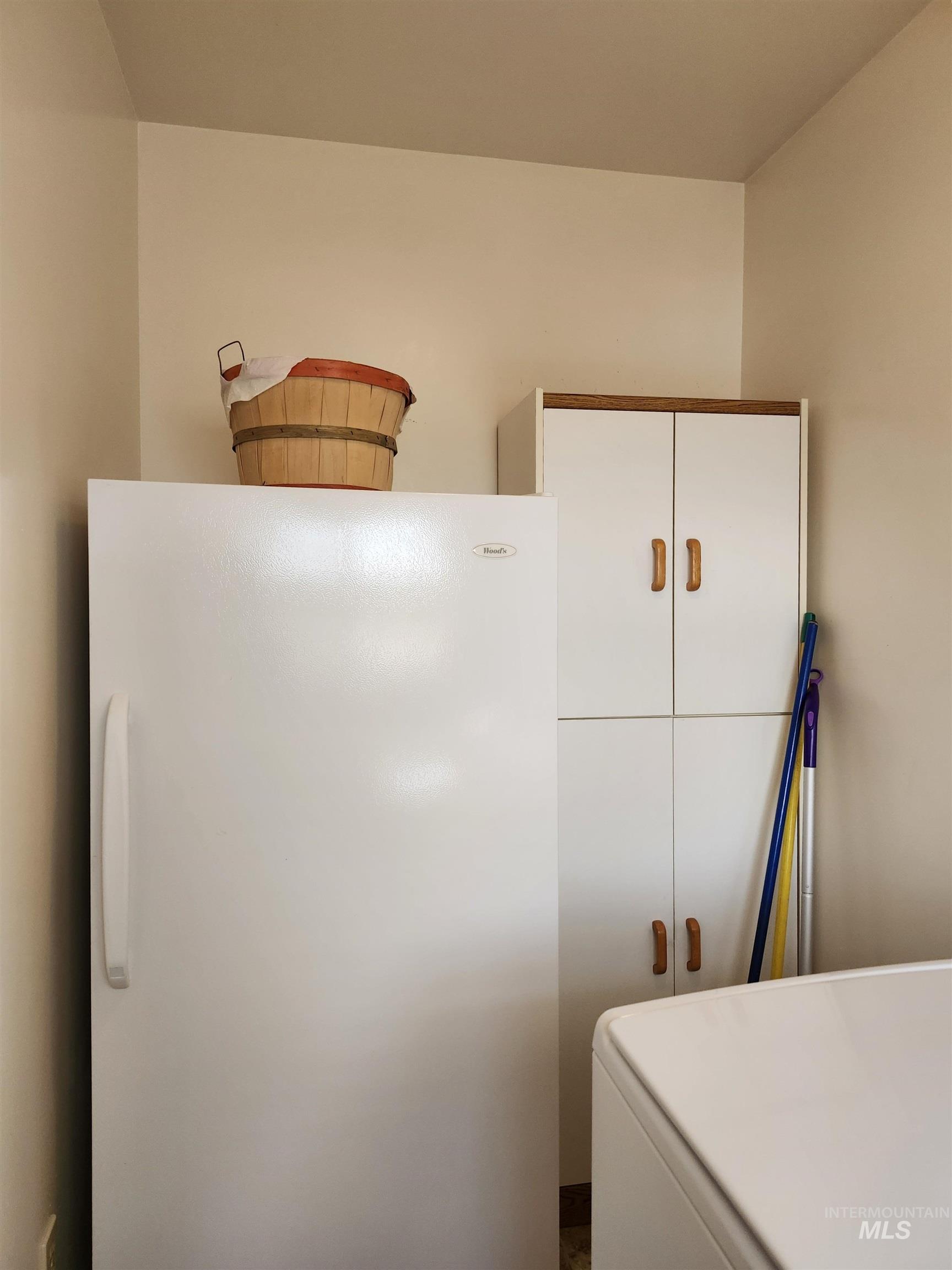 220 Cedar Street Property Photo 14