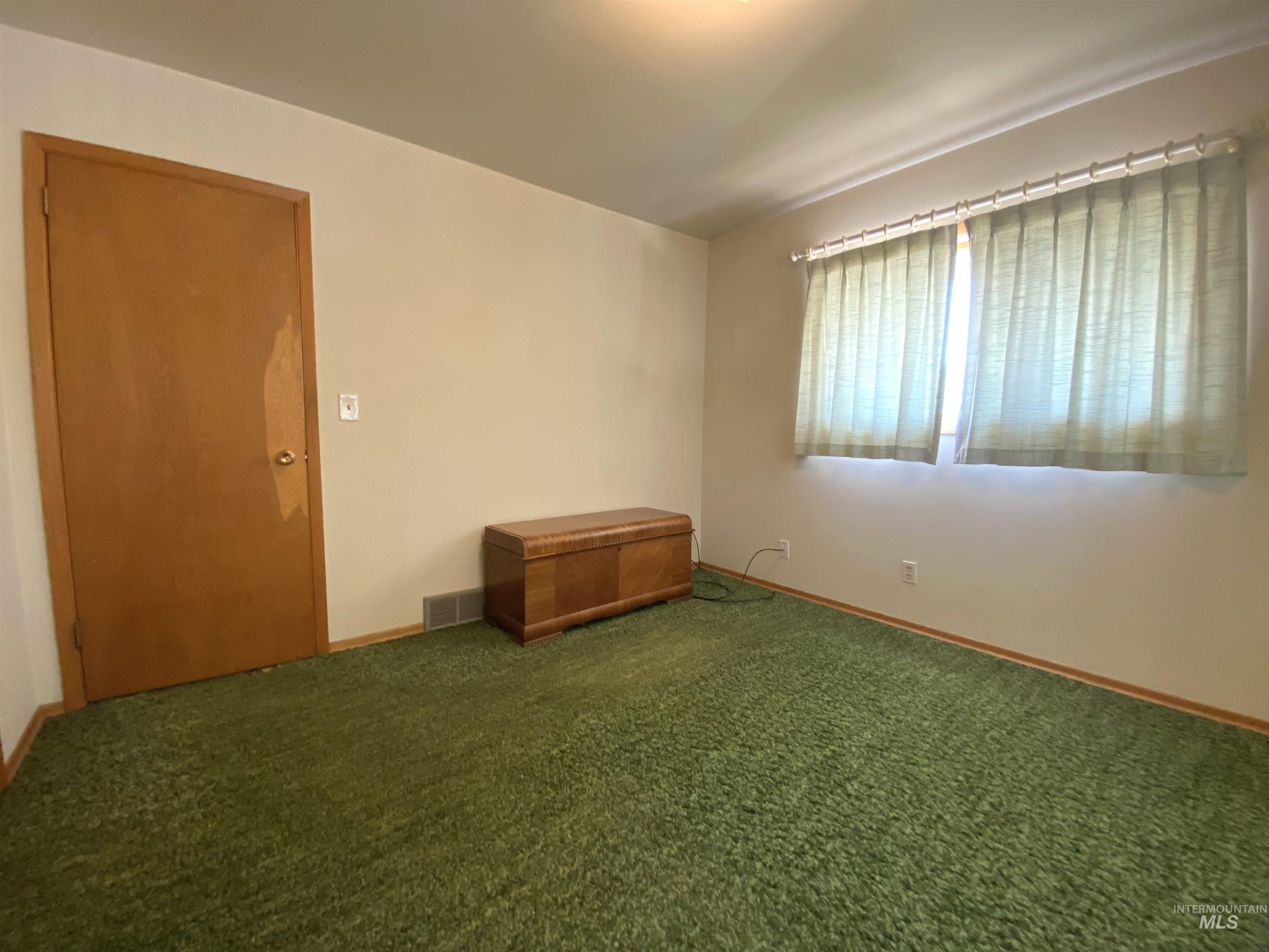 220 Cedar Street Property Photo 26