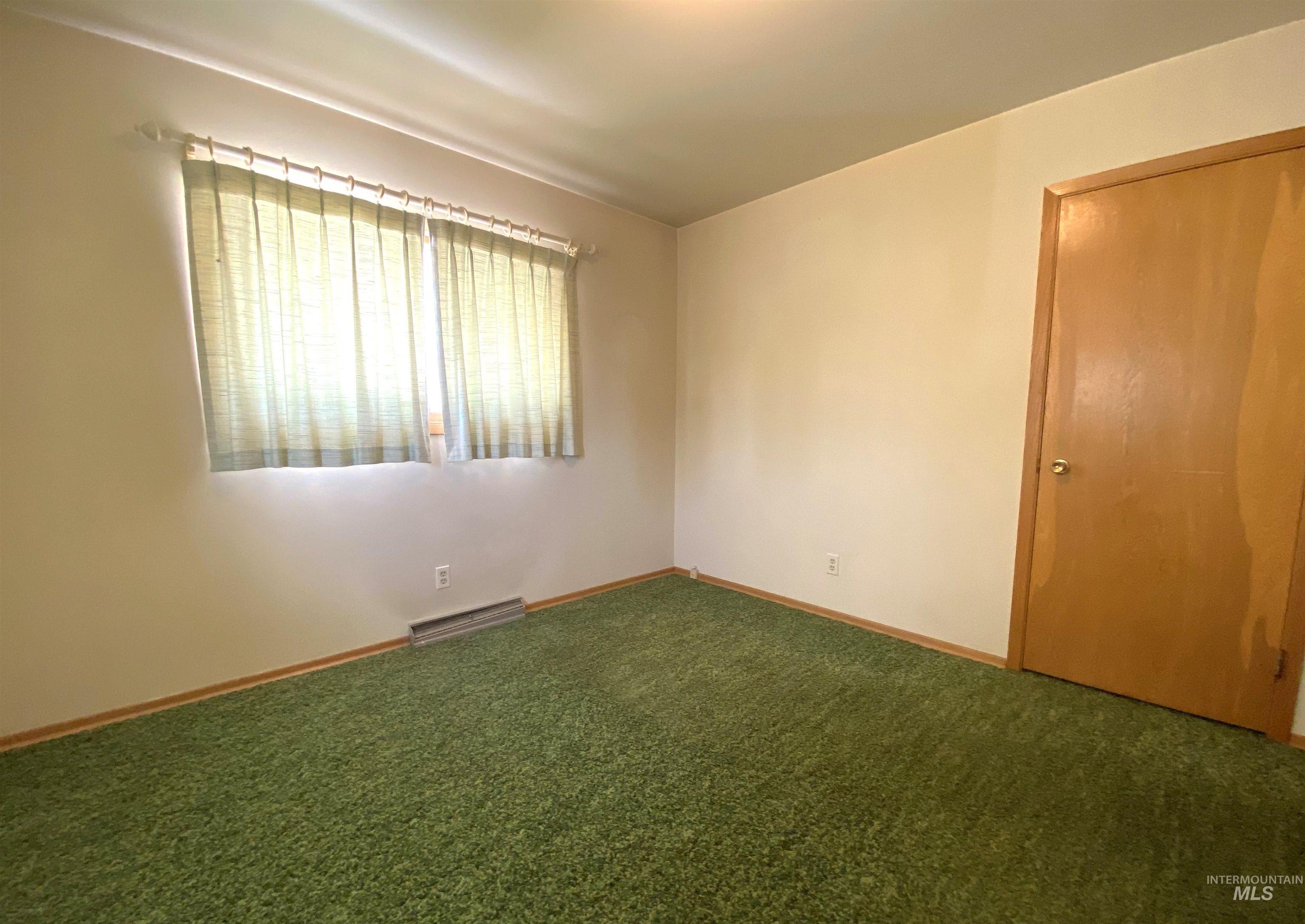220 Cedar Street Property Photo 27