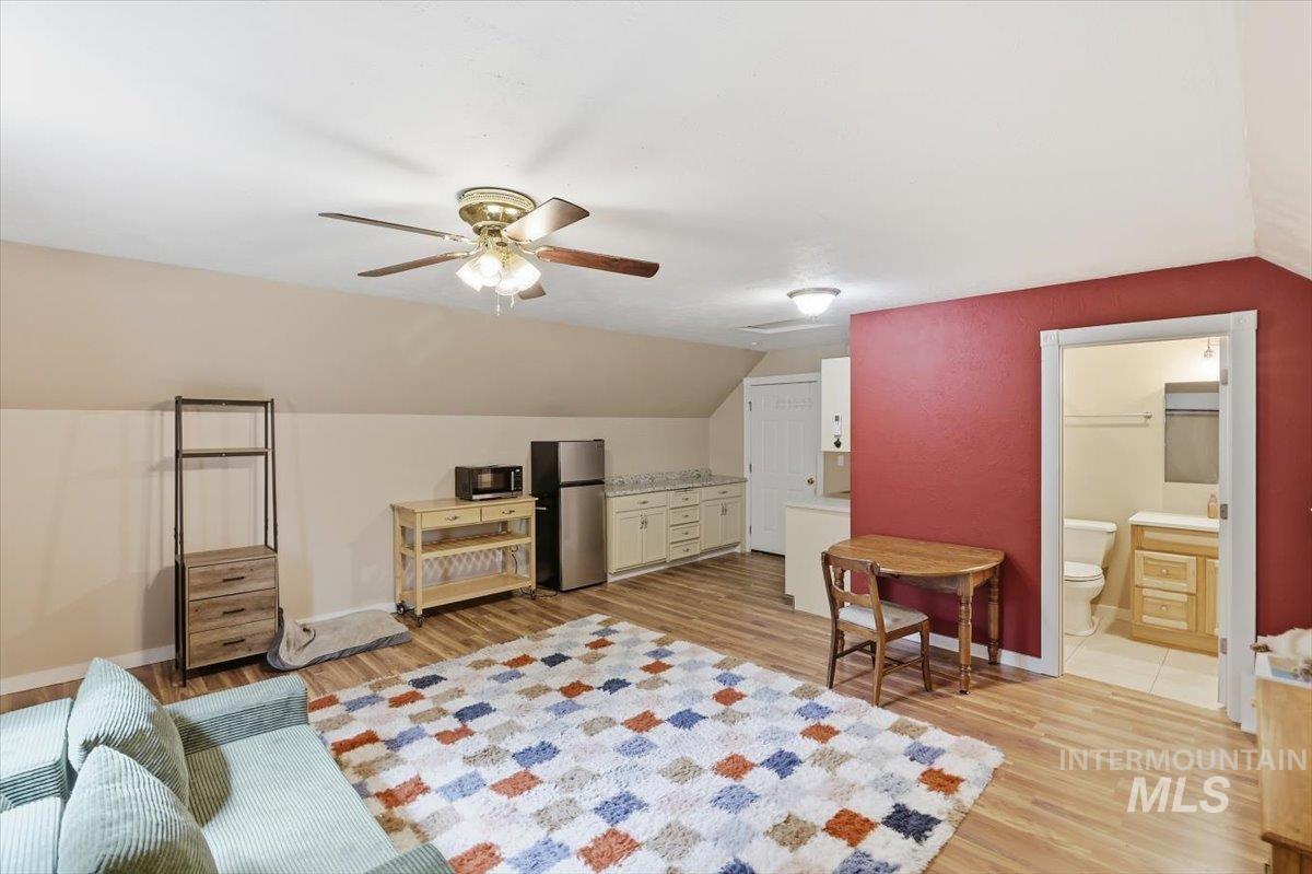 3685 E Indian Trail Lane Property Photo 44